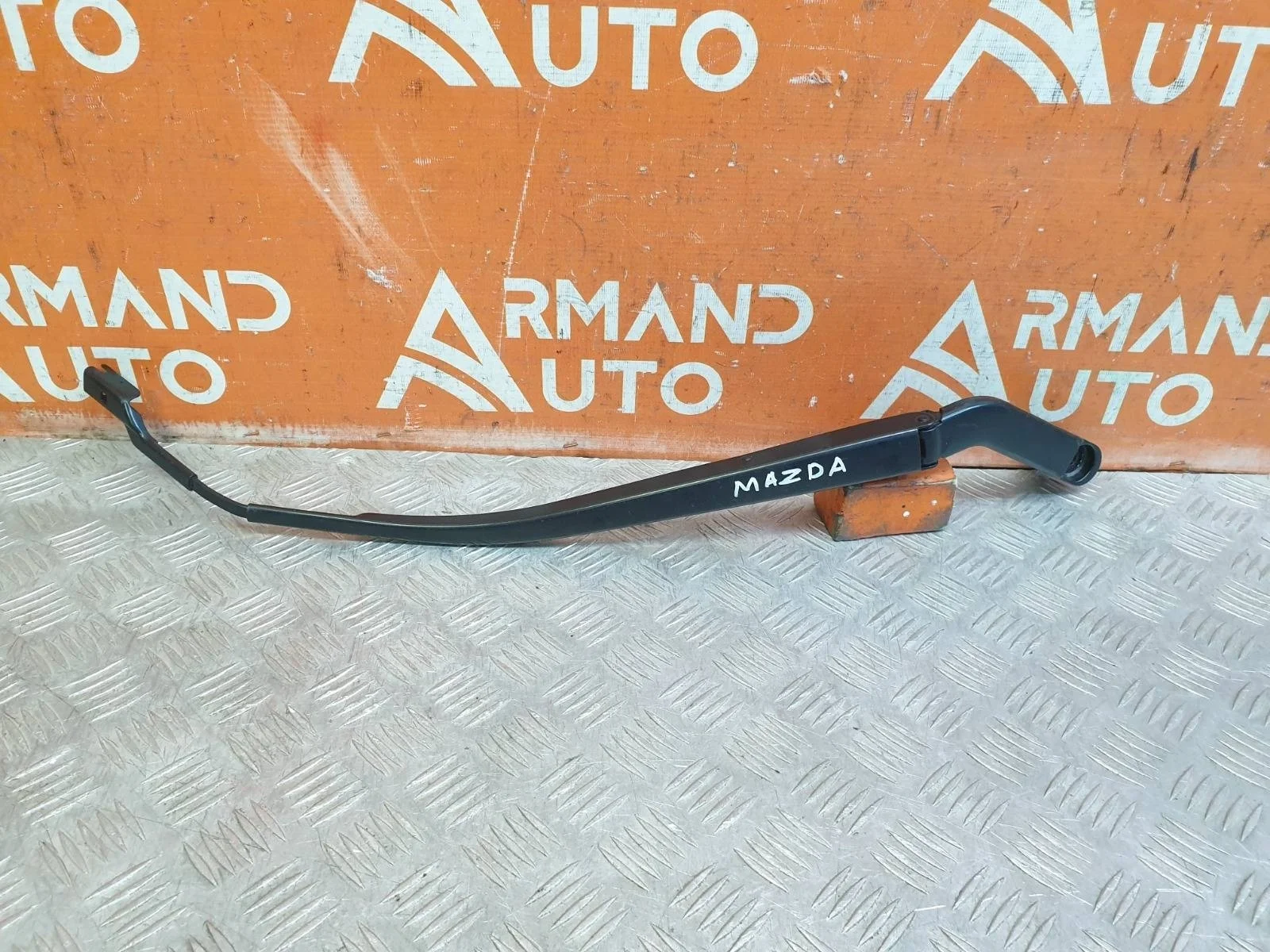 Поводок стеклоочистителя Mazda CX-5 2017-нв