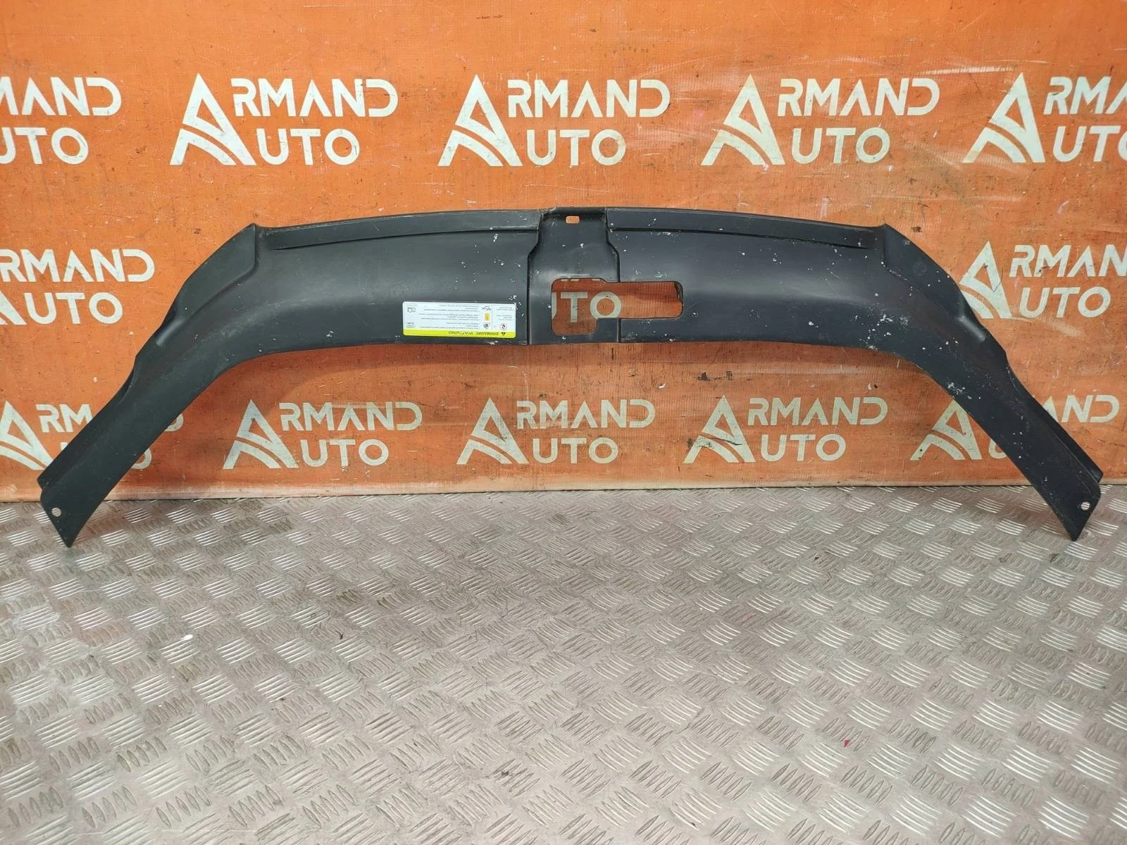 Кожух замка капота Audi Q7 2005-2015 4L