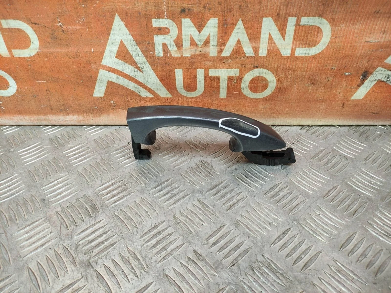 Ручка двери внешняя Skoda Octavia 2013-2020 A7 (5E)