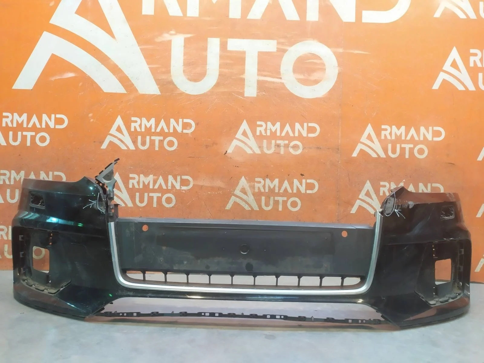 Бампер Audi Q3 2014-2018 8U