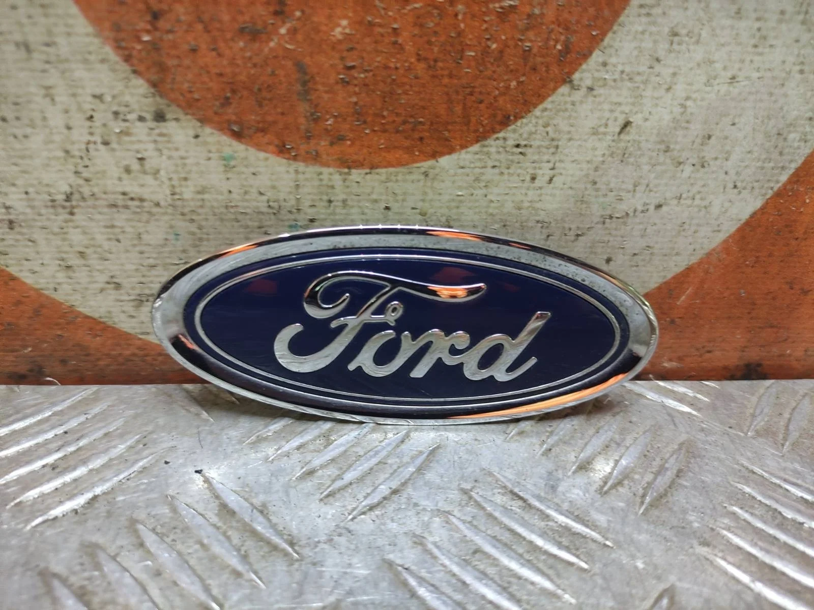 Эмблема Ford Fiesta 2012-2019 Mk6