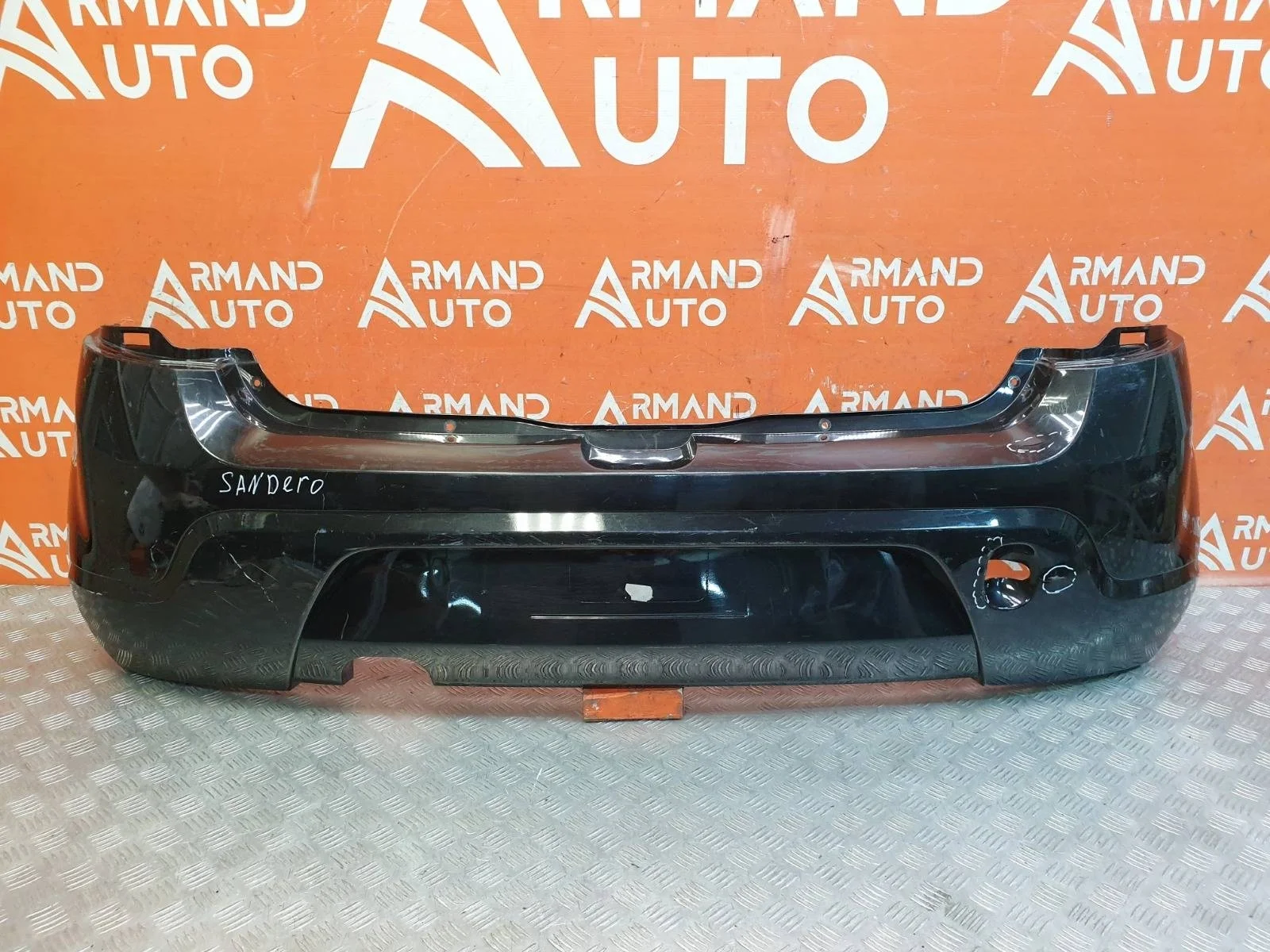 Бампер Renault Sandero 2009-2014