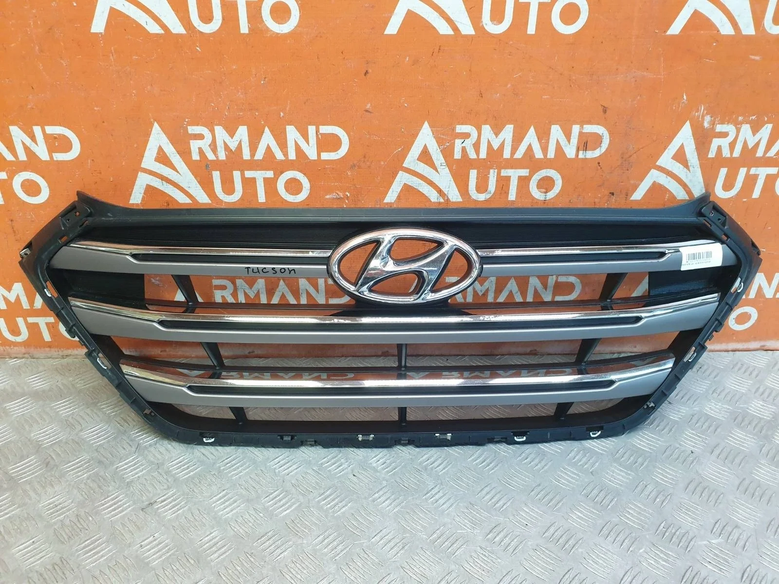 Решетка радиатора Hyundai Tucson 2015-2018 3