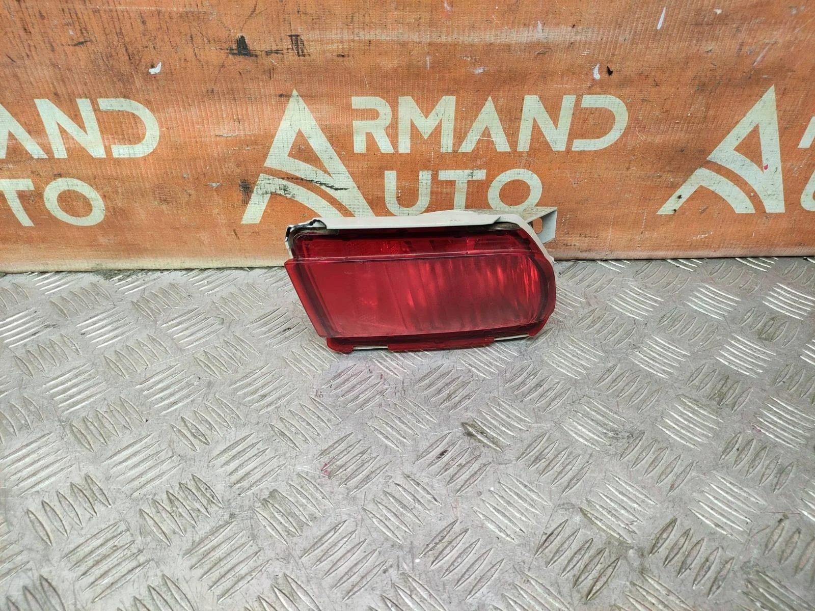 Фонарь противотуманный TOYOTA Land Cruiser Prado 2009-нв 150