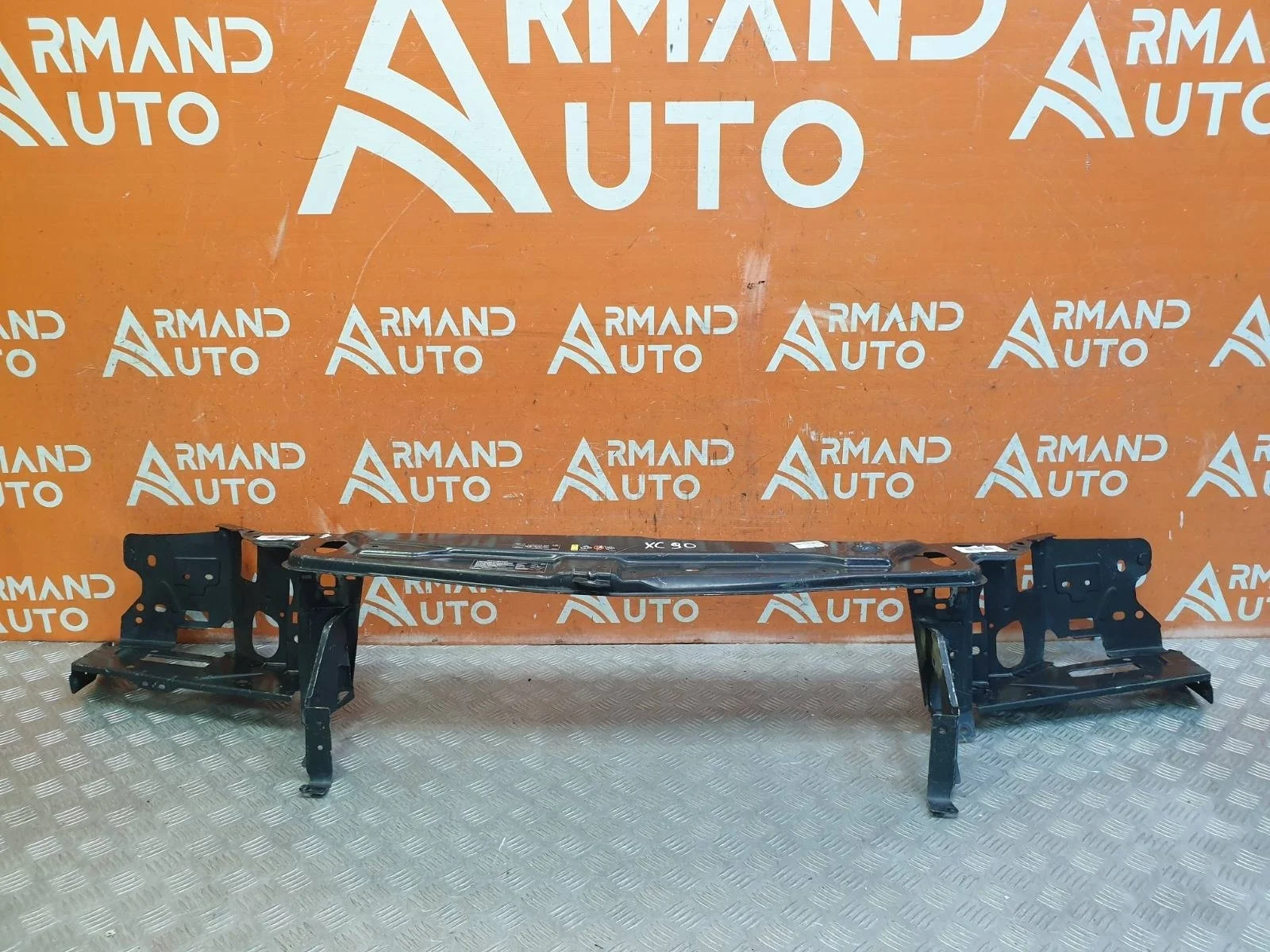 Панель передняя (суппорт радиатора) Volvo XC90 2002-2014