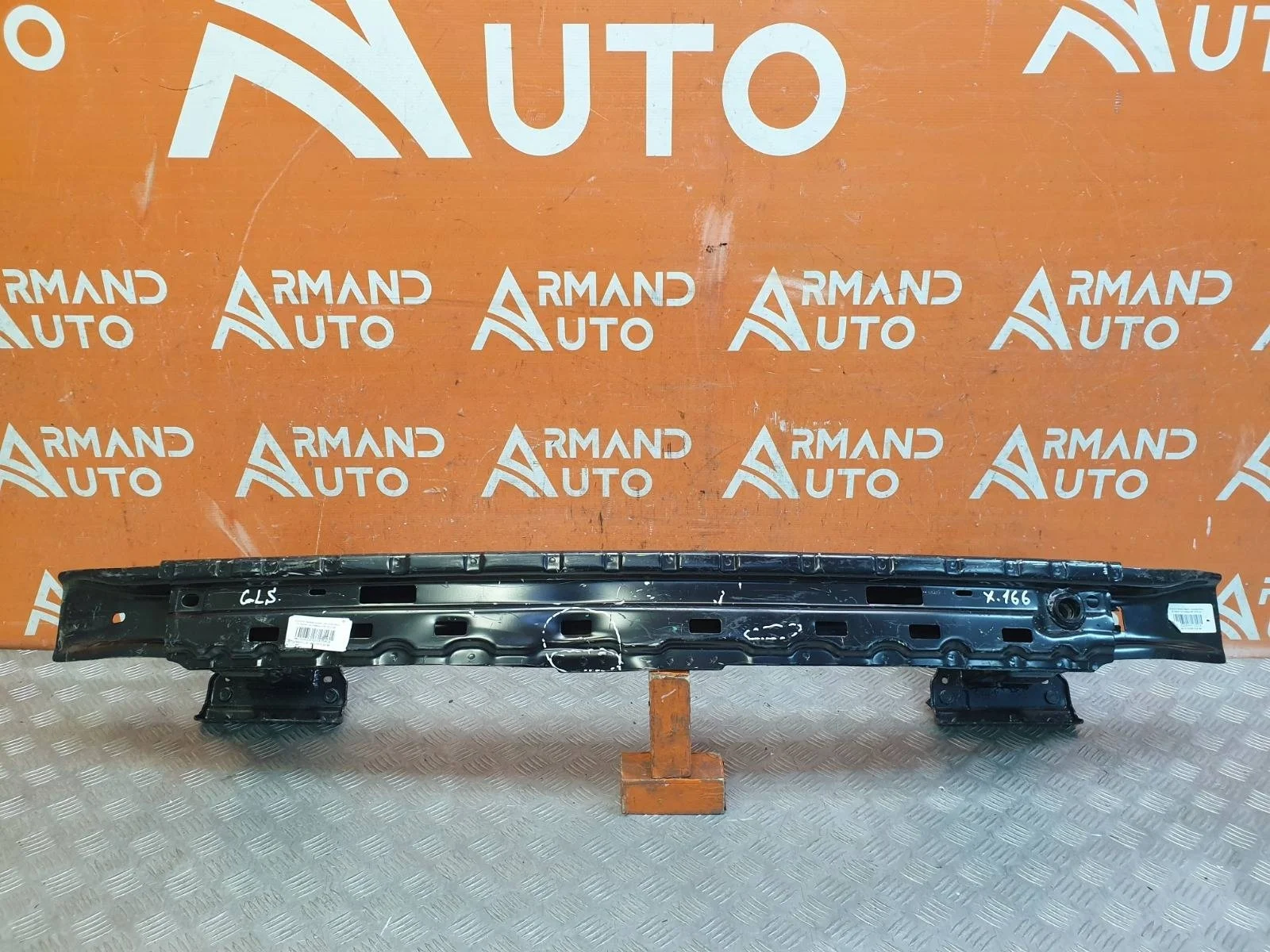 Усилитель бампера Mercedes GL GLS-Class 2012-2019 X166