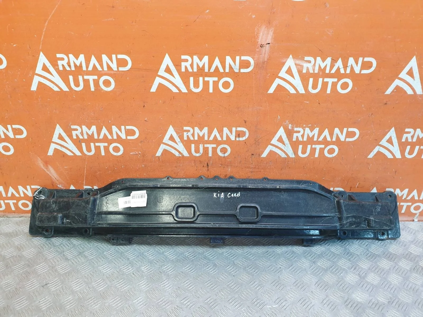 Усилитель бампера Kia Ceed 2012-2015 JD