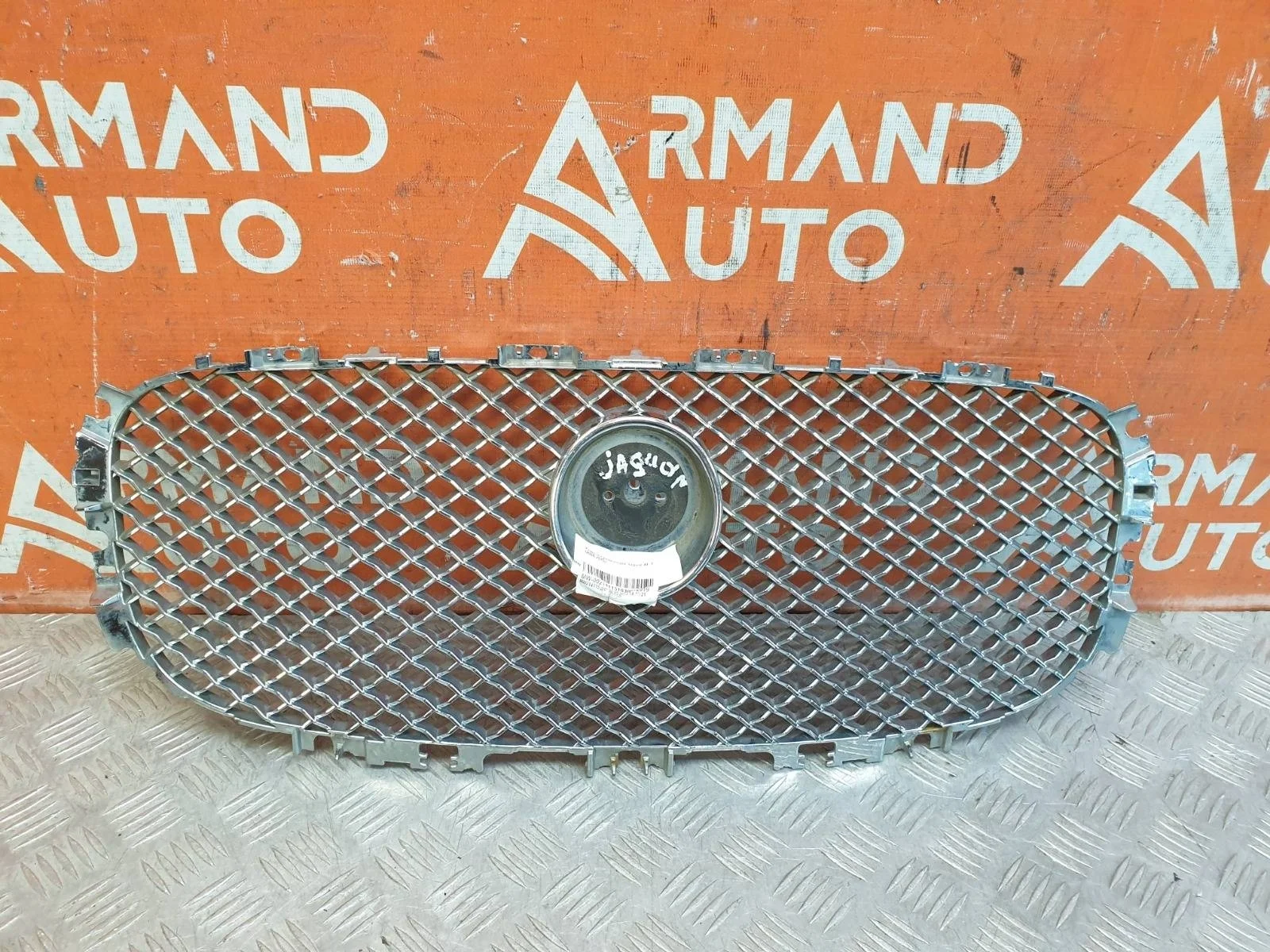 Решетка радиатора Jaguar XF 2011-2015