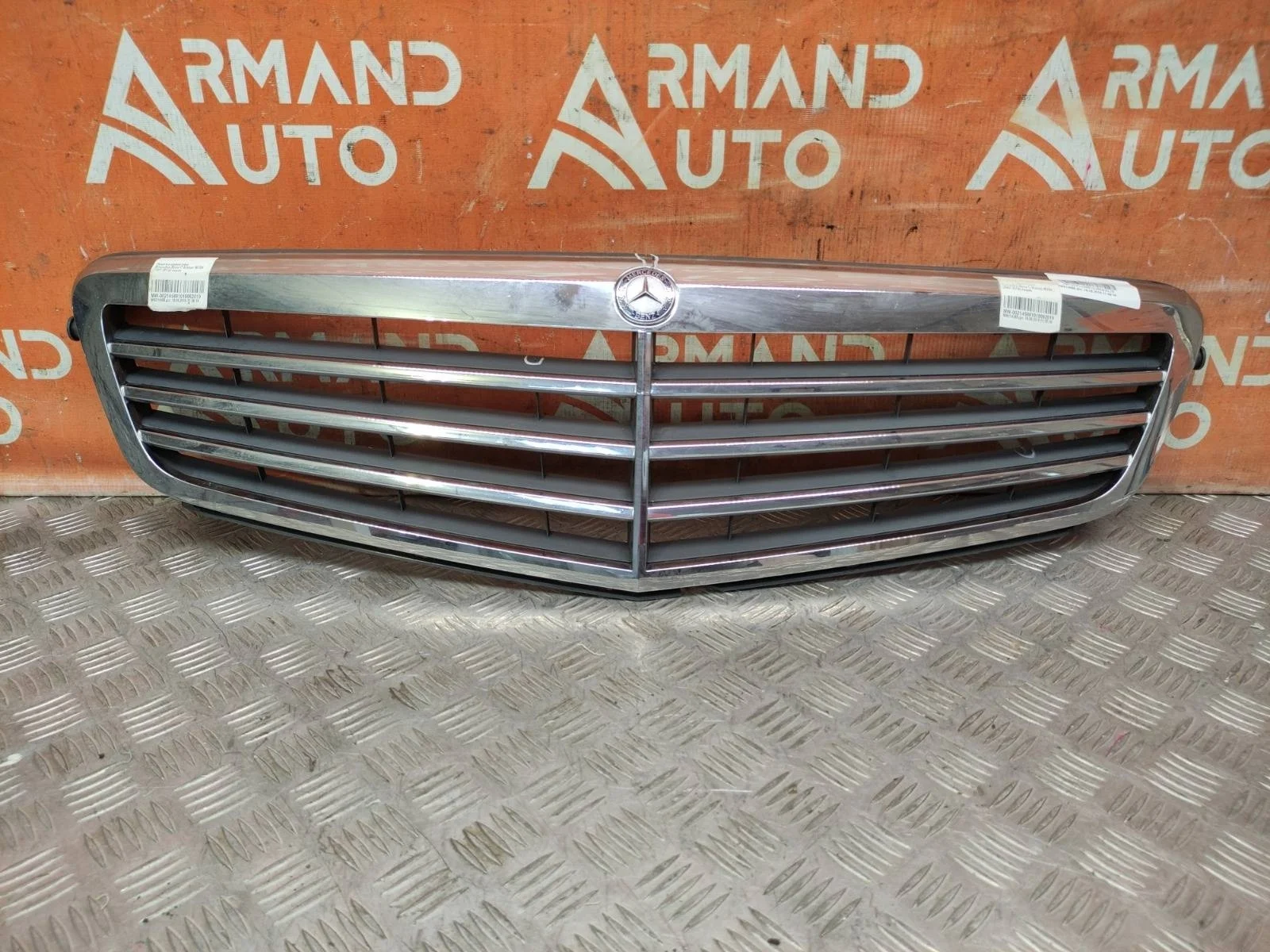 Решетка радиатора Mercedes -Class 2006-2015 W204