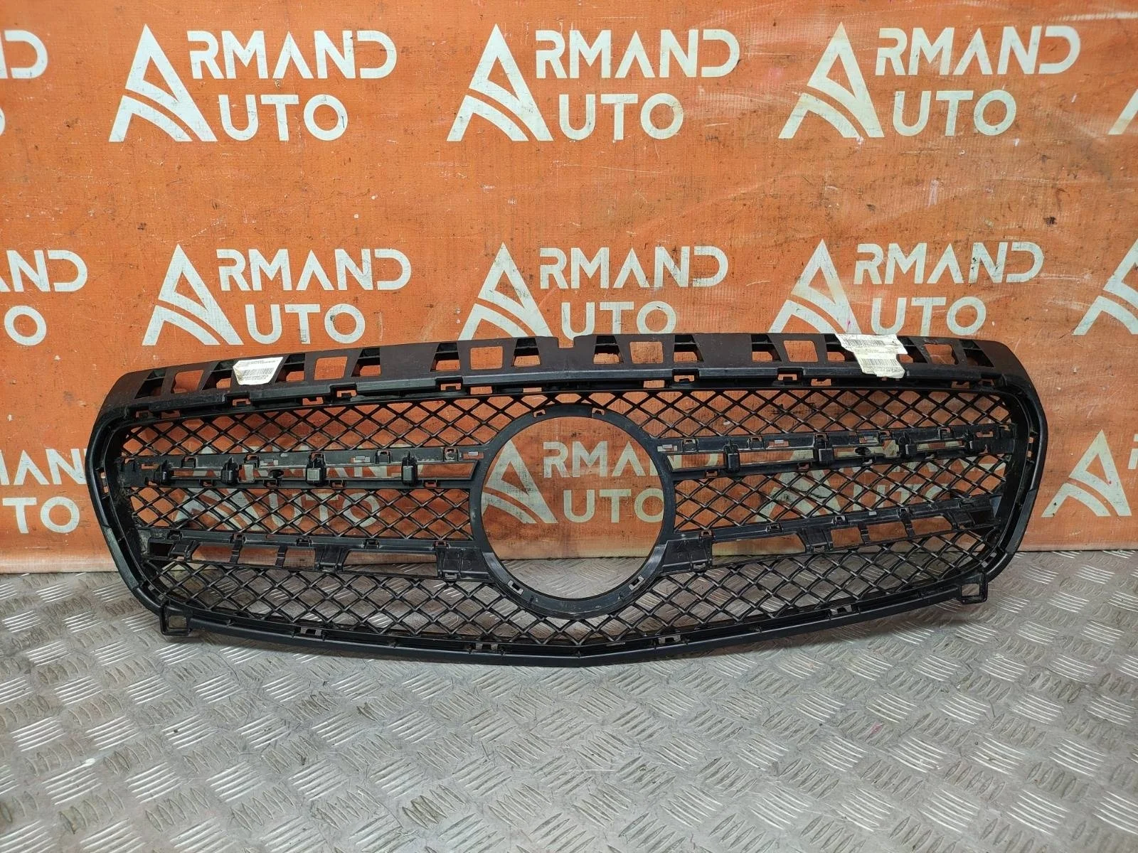 Решетка радиатора Mercedes A-Class 2012-2015 W176