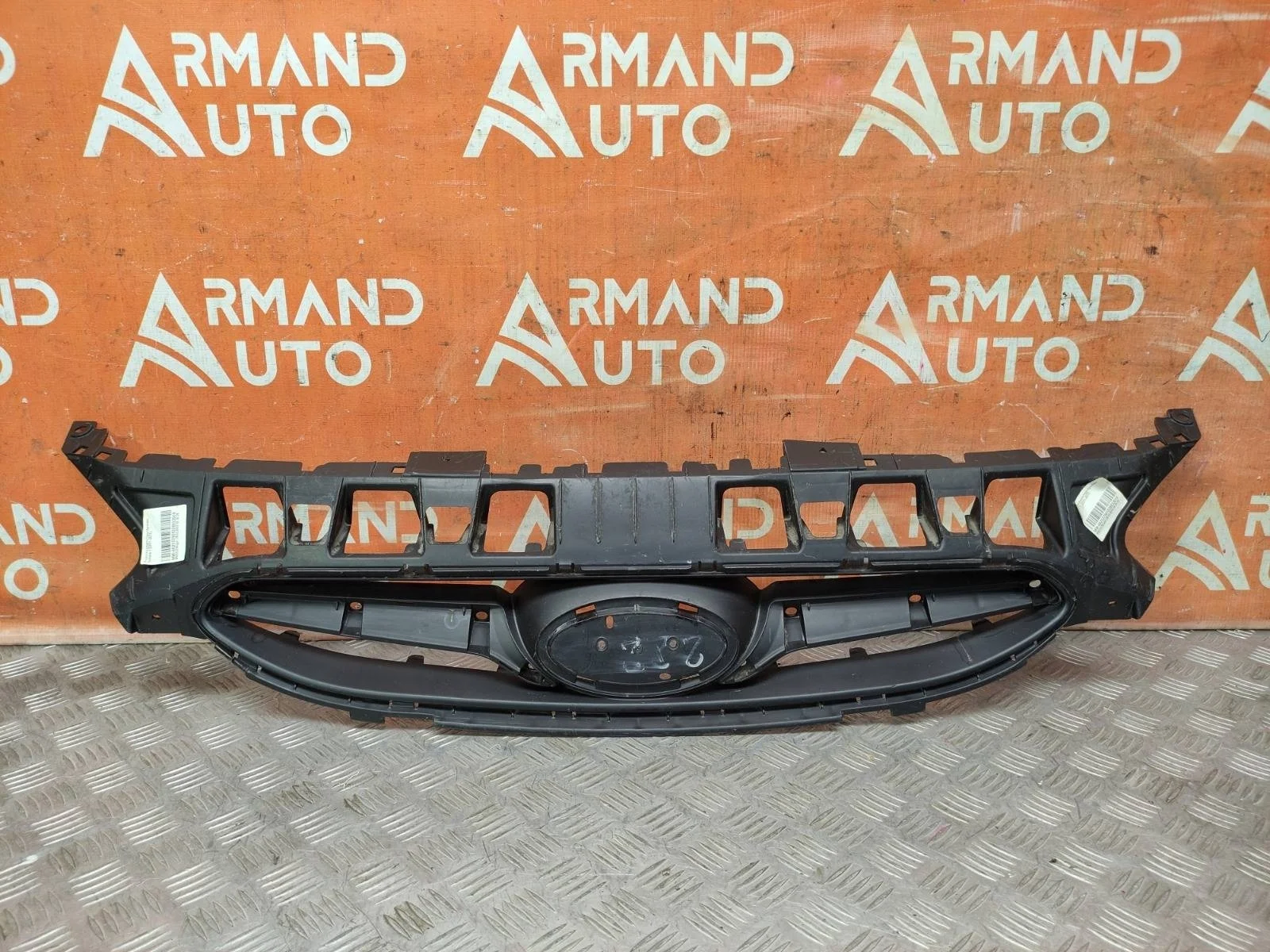 Решетка радиатора Hyundai Solaris 2010-2014