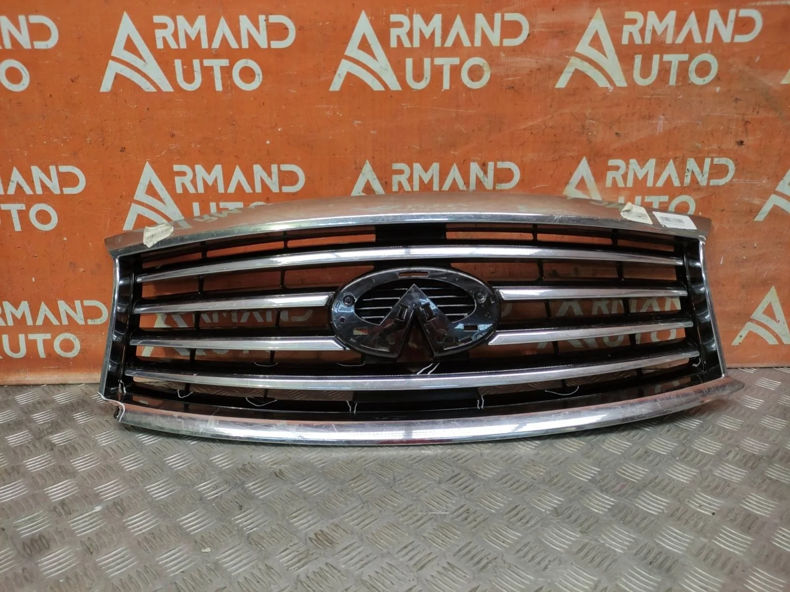 Решетка радиатора Infiniti QX60 2013-2016