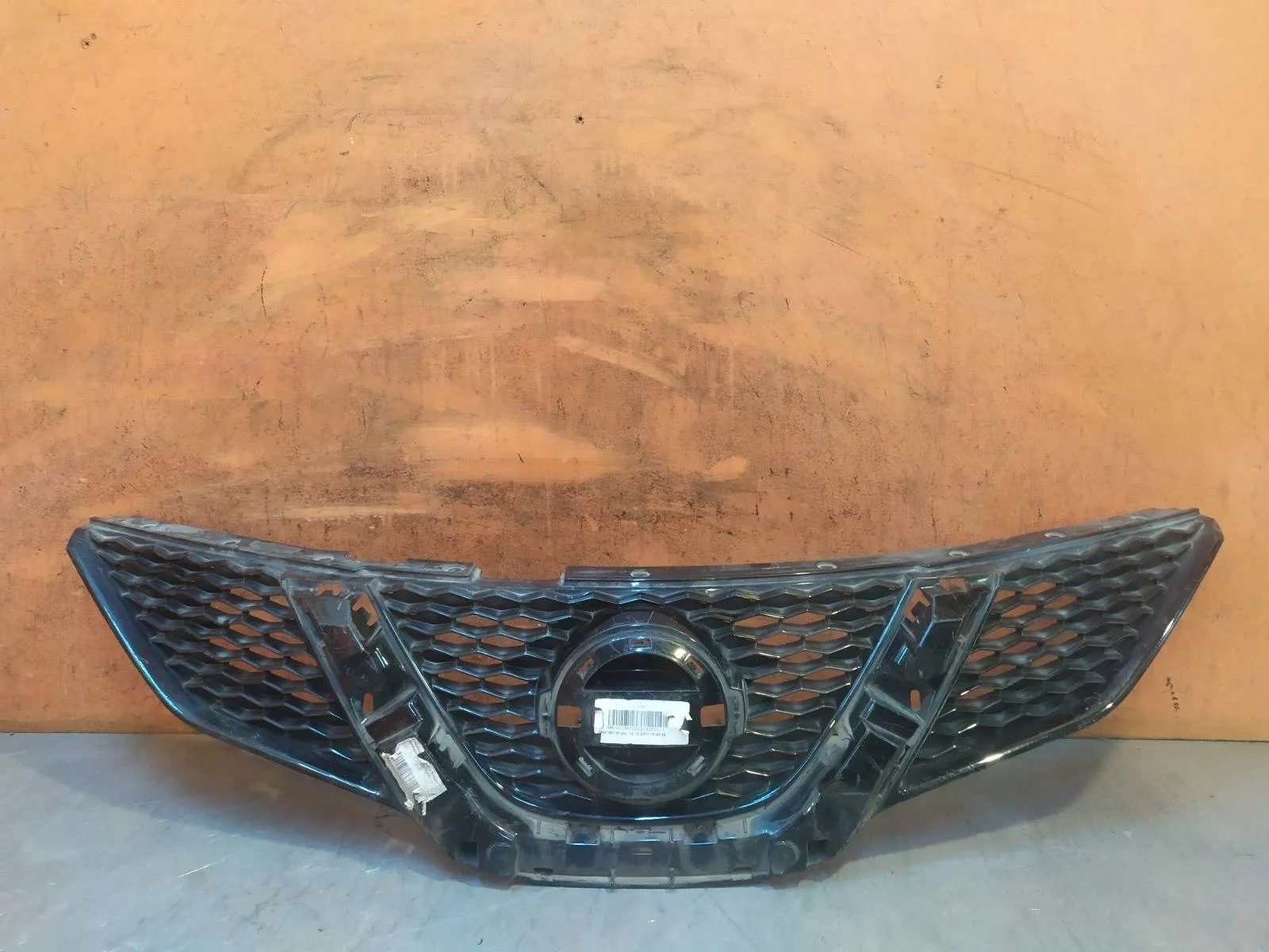 Решетка радиатора Nissan Qashqai 2013-2019 j11