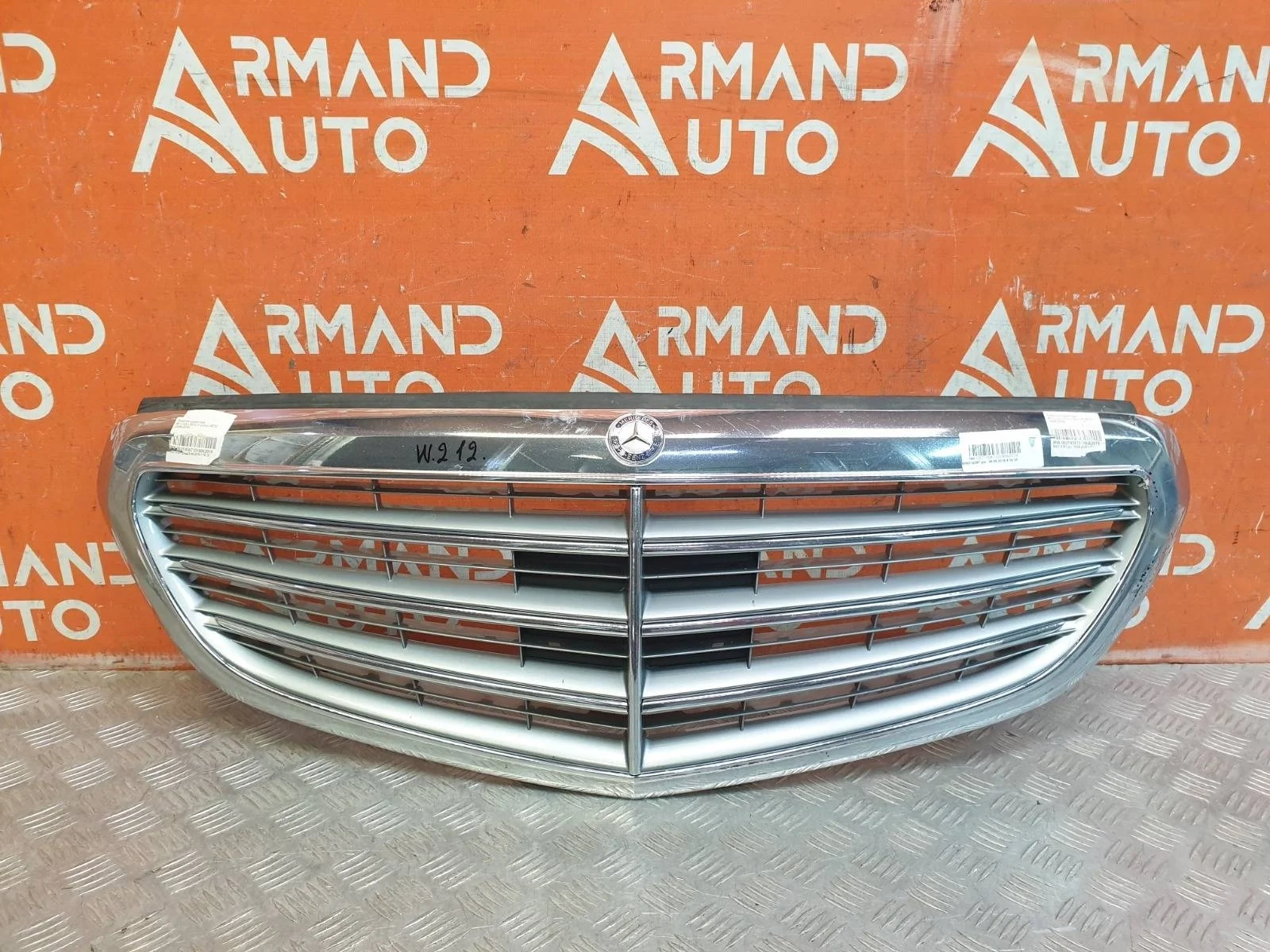 Решетка радиатора Mercedes -Class 2013-2016 W212, S212