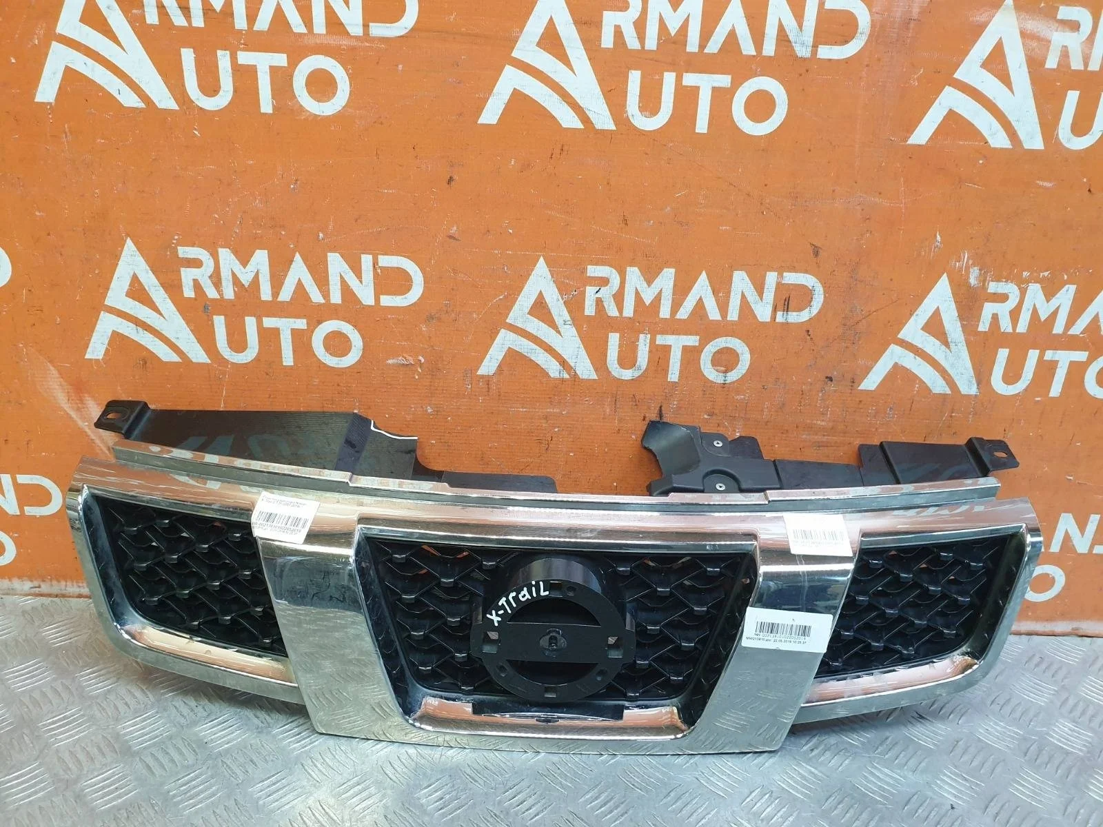 Решетка радиатора Nissan X-Trail 2010-2015 T31