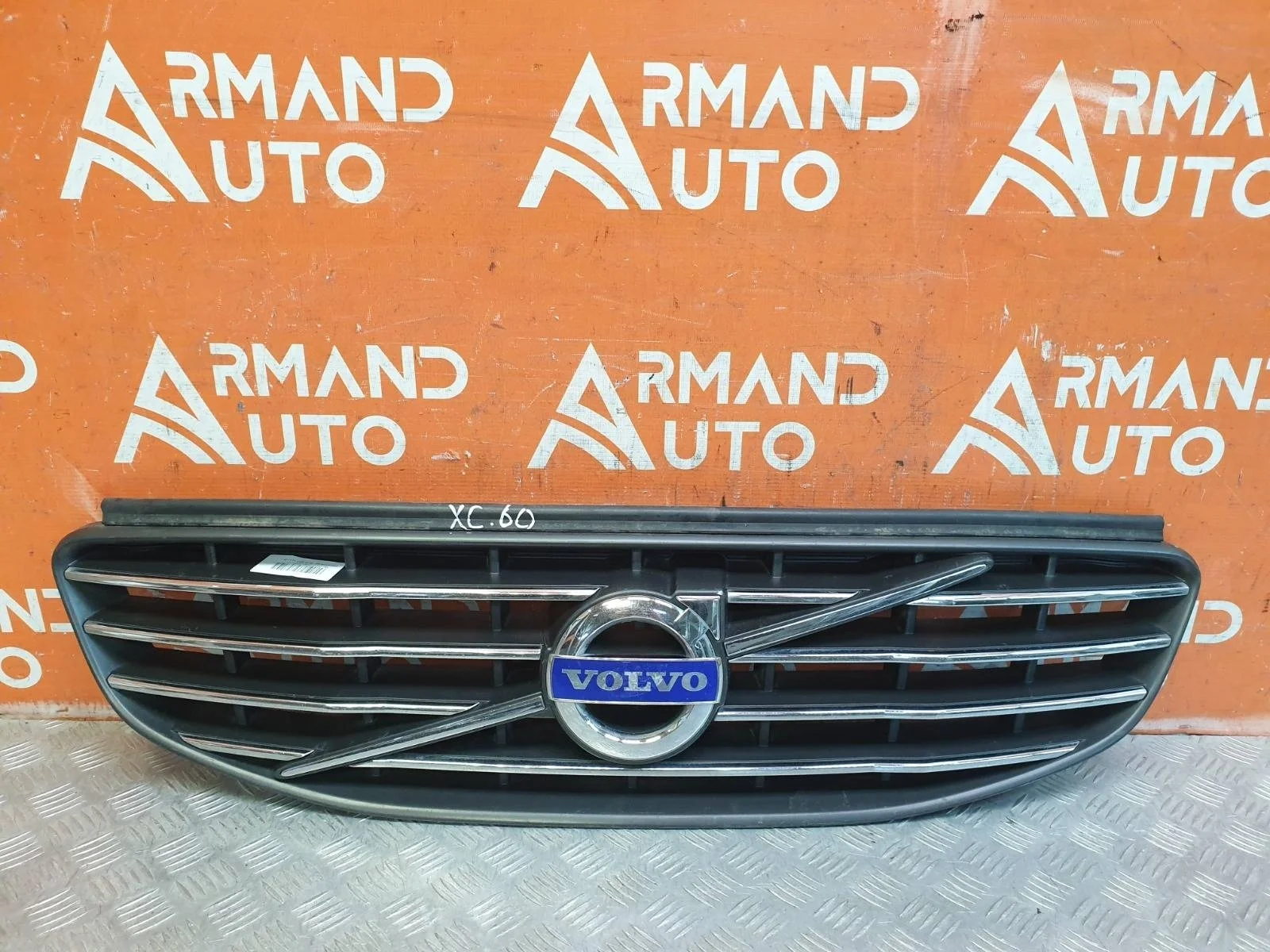 Решетка радиатора Volvo XC60 2013-2017