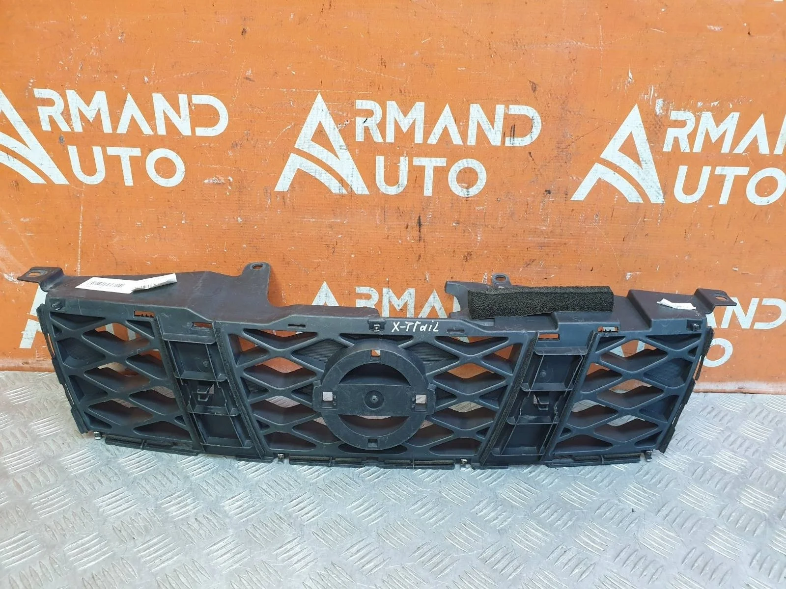 Решетка радиатора Nissan X-Trail 2007-2011 T31