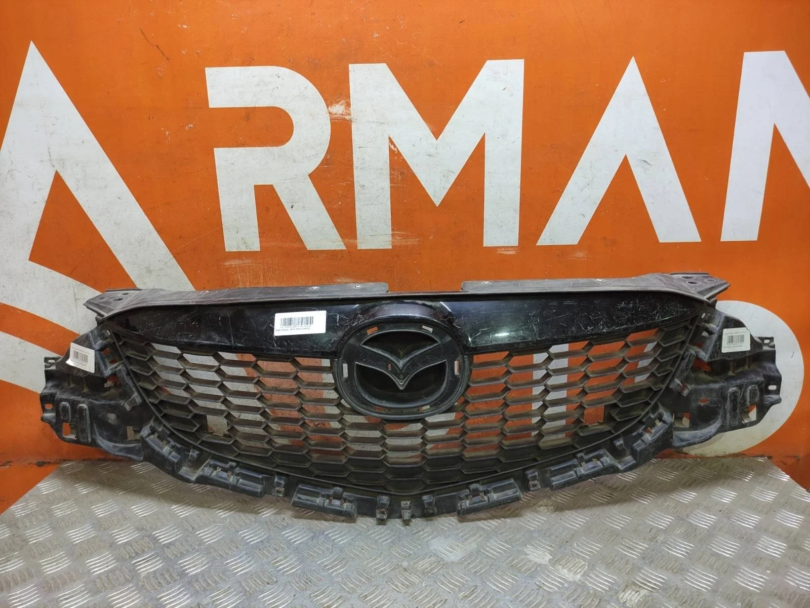 Решетка радиатора Mazda CX-5 2011-2015