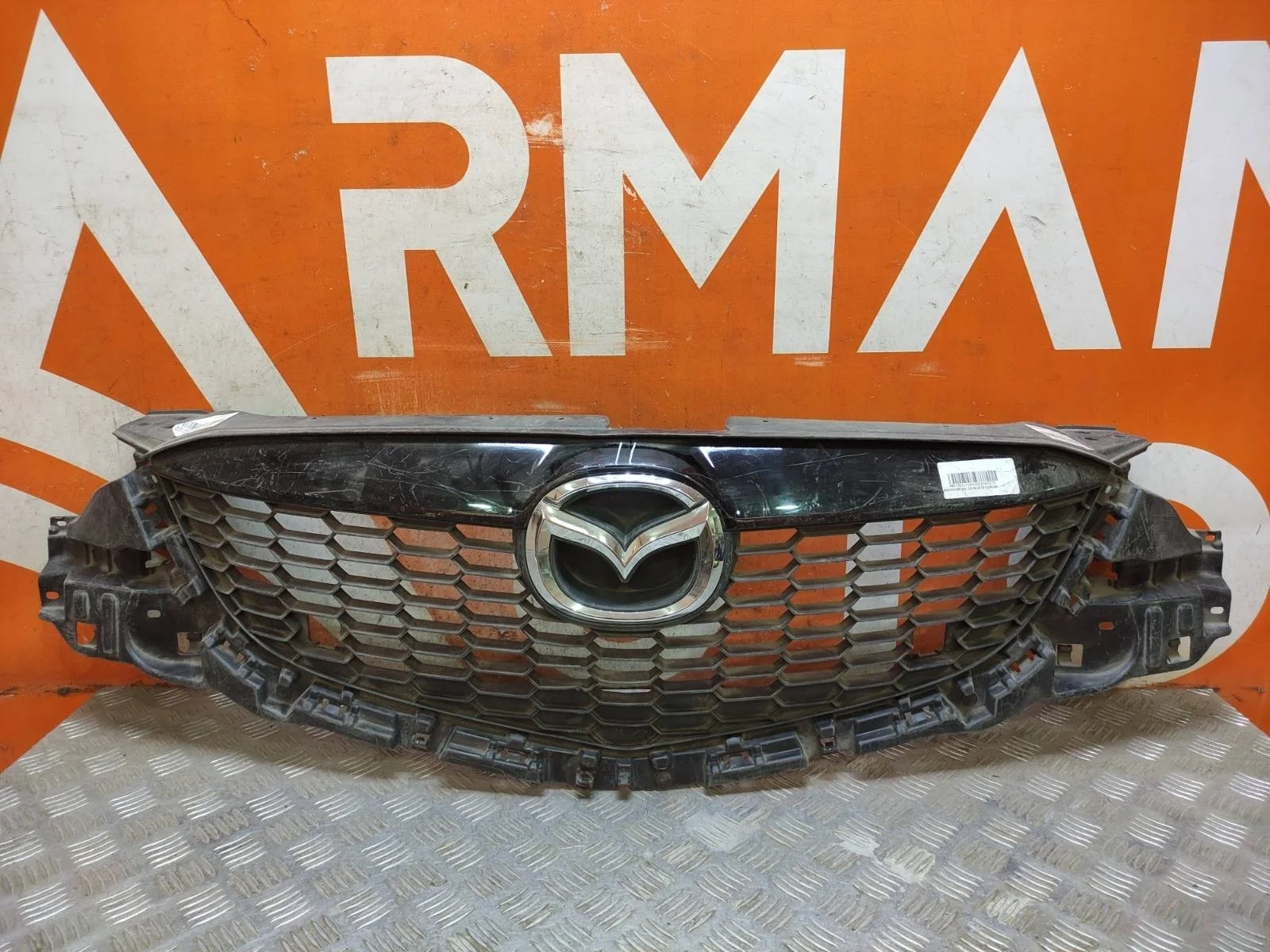 Решетка радиатора MAZDA CX-5 2011-2015