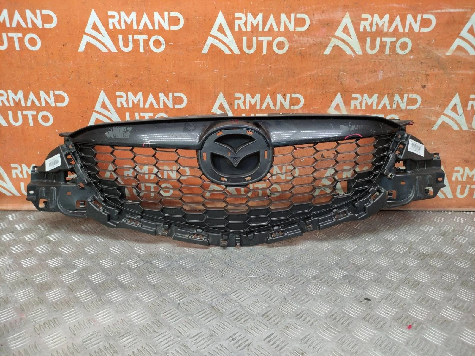 Решетка радиатора Mazda CX-5 2011-2015