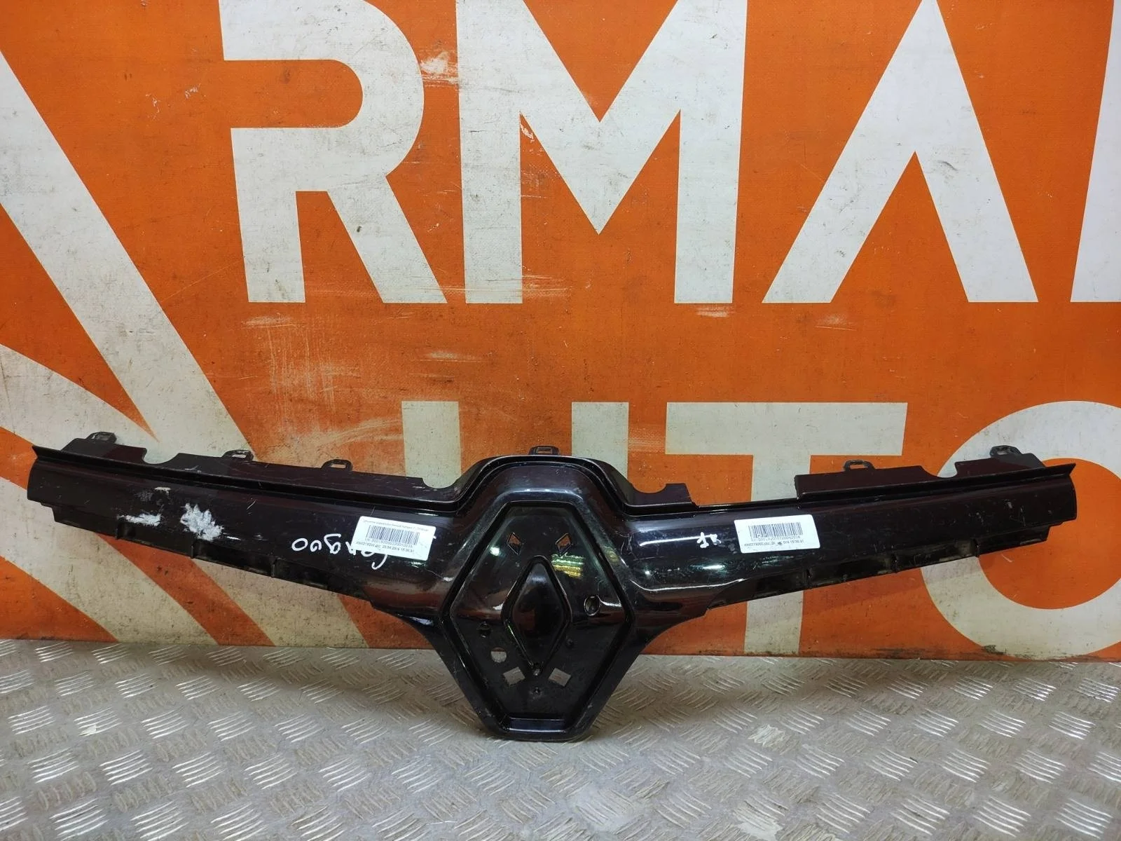 Накладка решетки радиатора RENAULT Kangoo 2013-нв