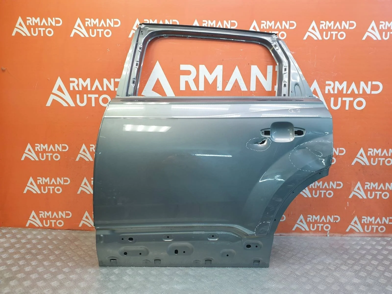 Дверь Audi Q7 2015-нв 4M