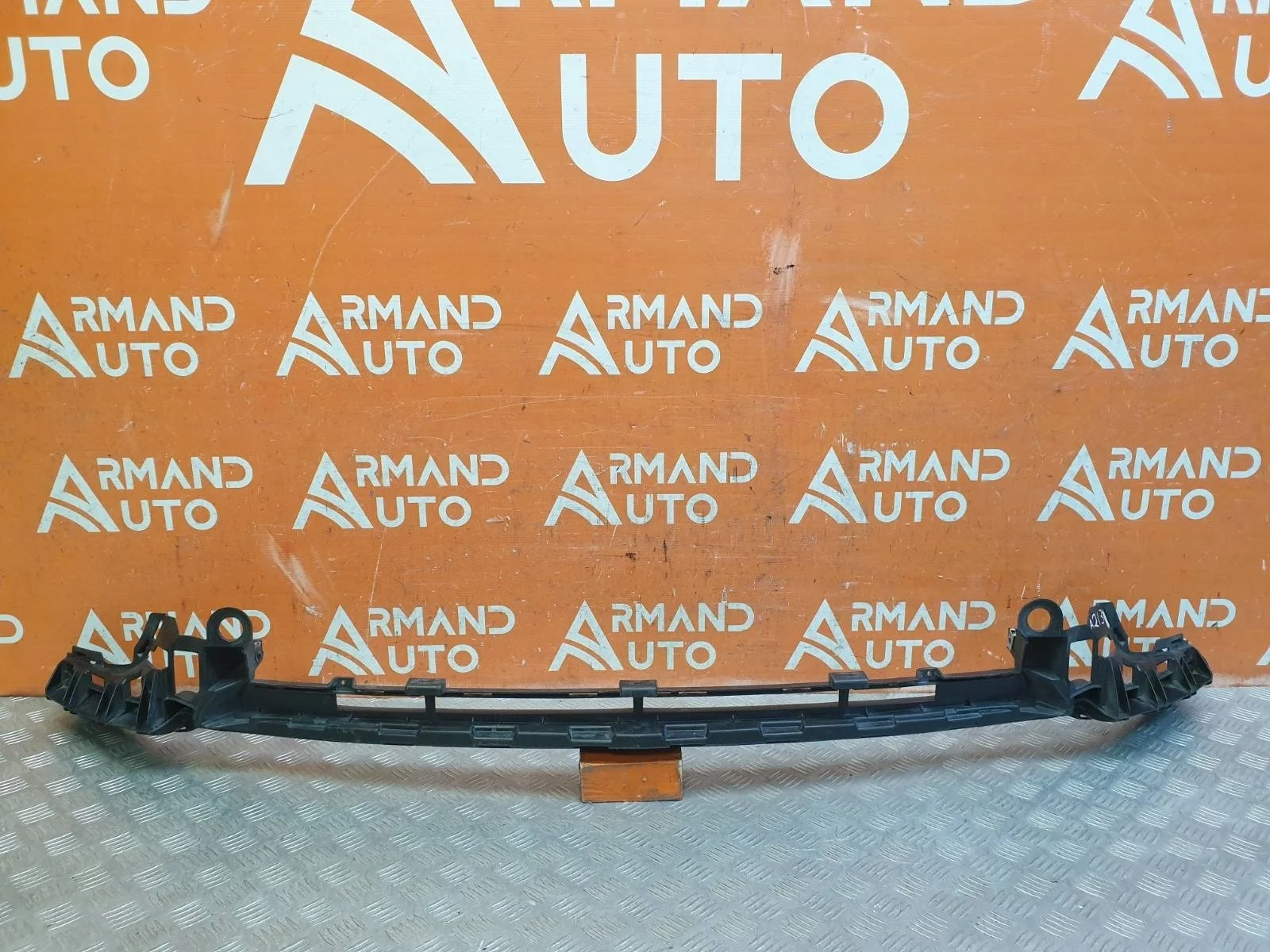 Кронштейн бампера Mercedes -Class 2016-2020 W213, S213, C238