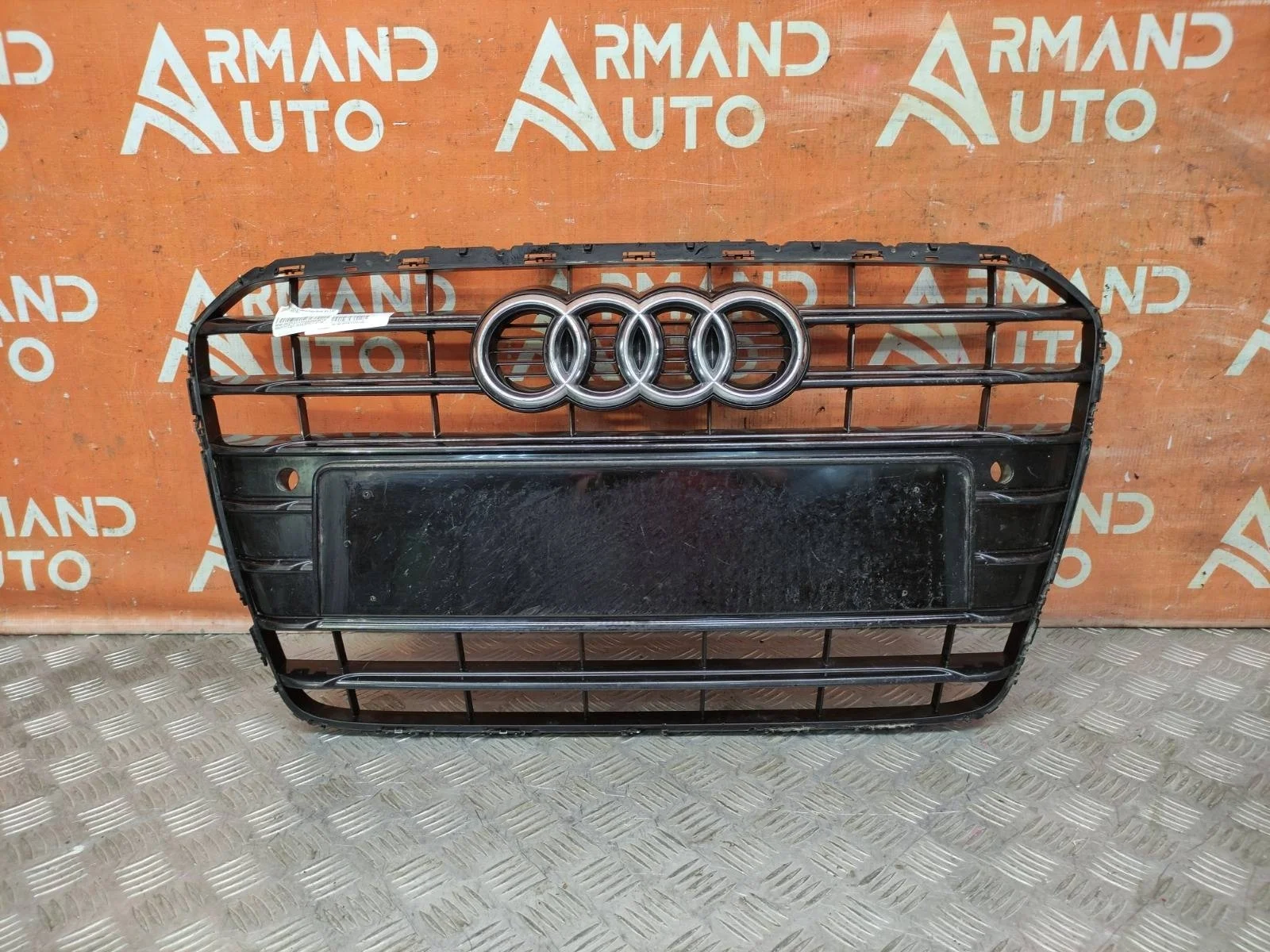 Решетка радиатора AUDI A5 2011-2016 8T