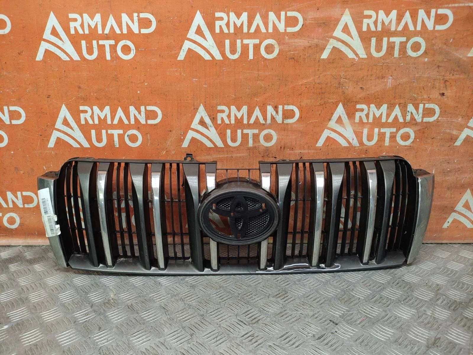 Решетка радиатора TOYOTA Land Cruiser Prado 2009-2013 150