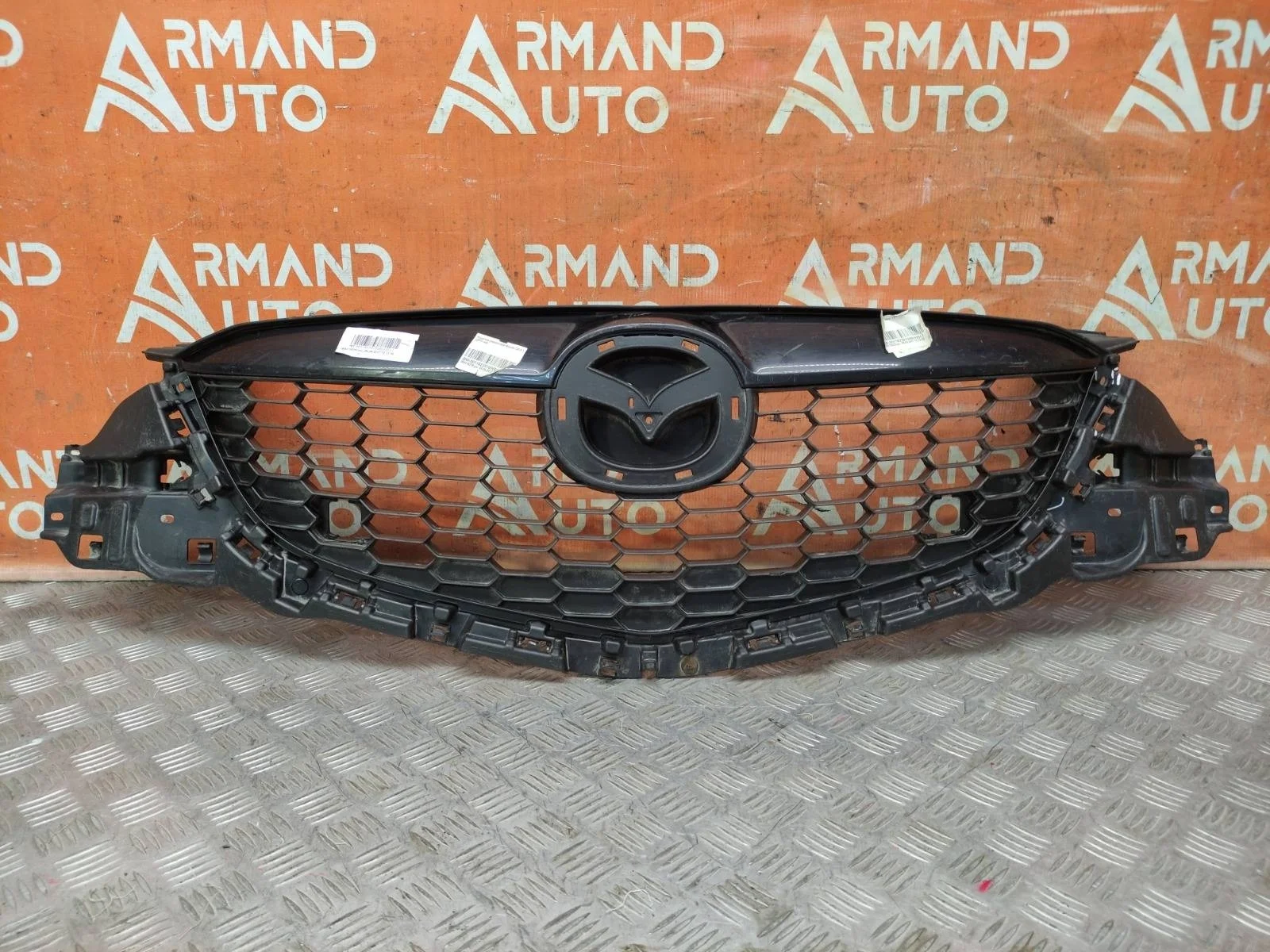 Решетка радиатора Mazda CX-5 2011-2015