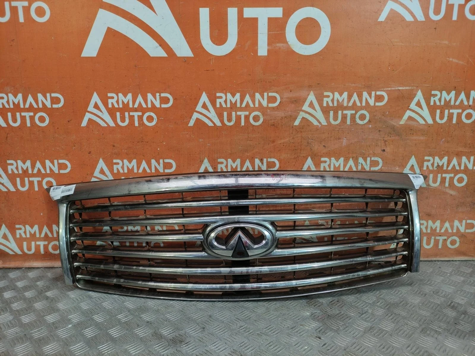 Решетка радиатора infiniti QX56 2010-2013 Z62