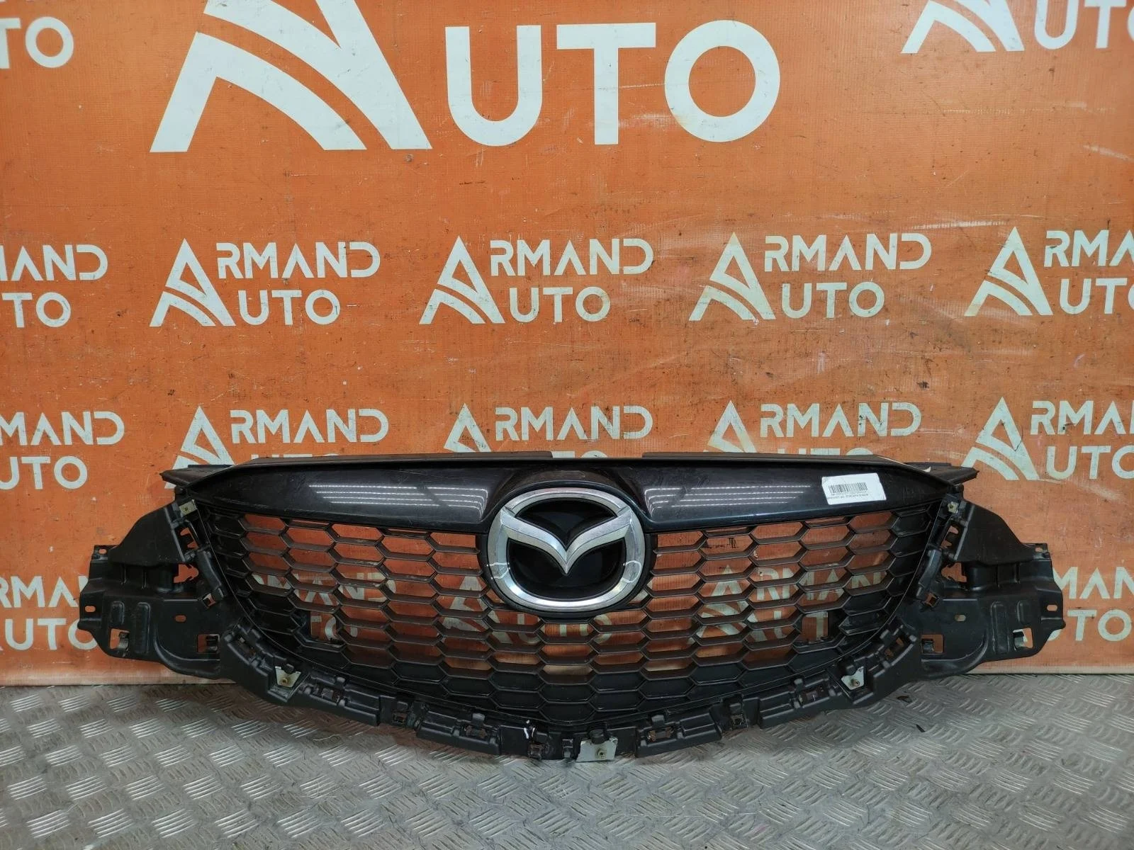 Решетка радиатора Mazda CX-5 2011-2015