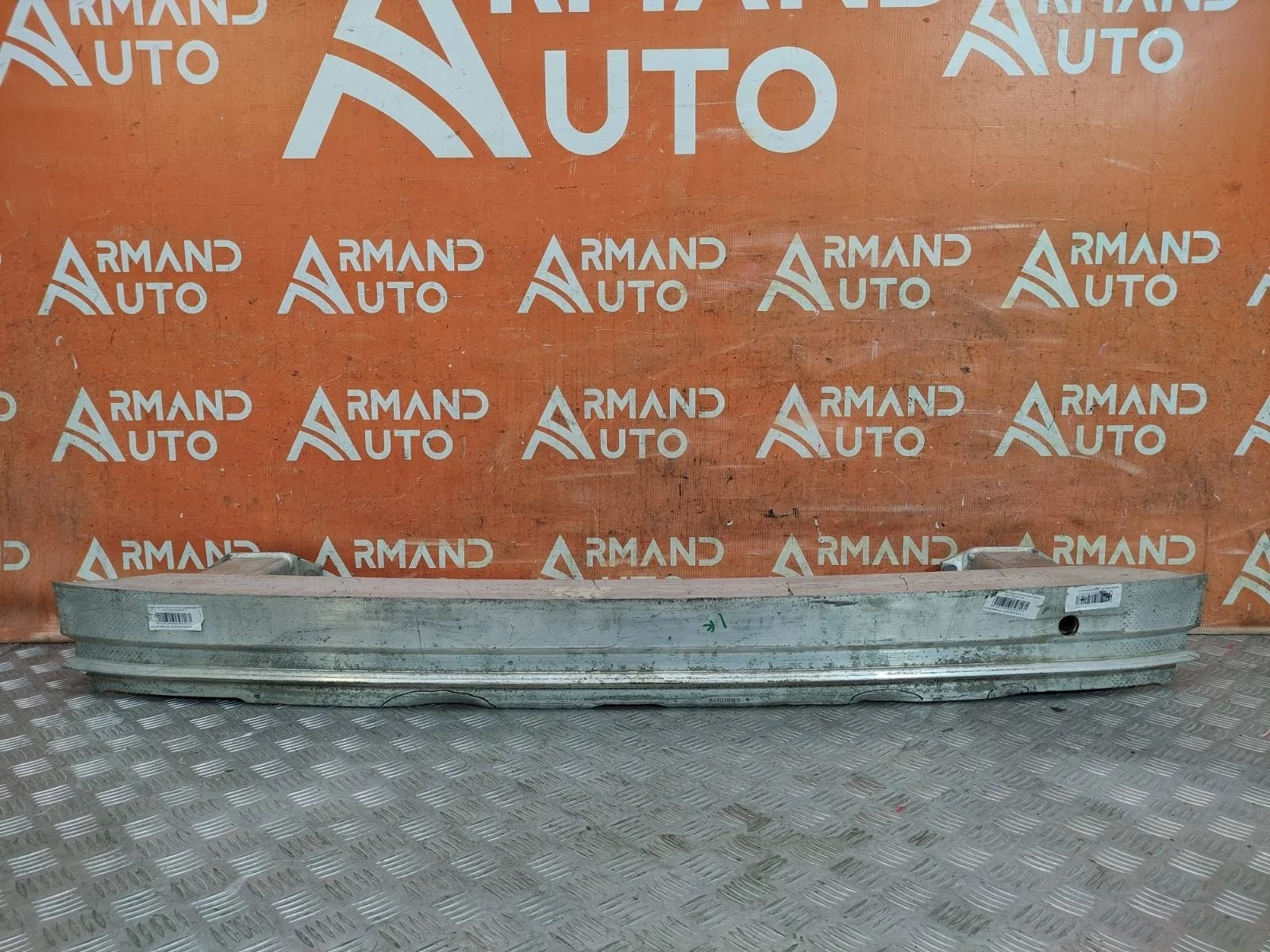 Усилитель бампера Mercedes -Class 2013-2020 W222