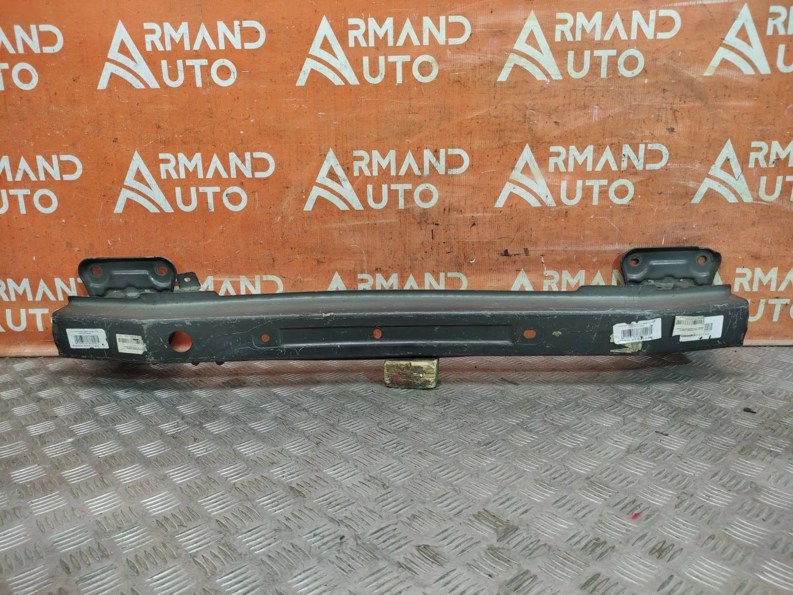 Усилитель бампера Mazda 3 2009-2013 BL