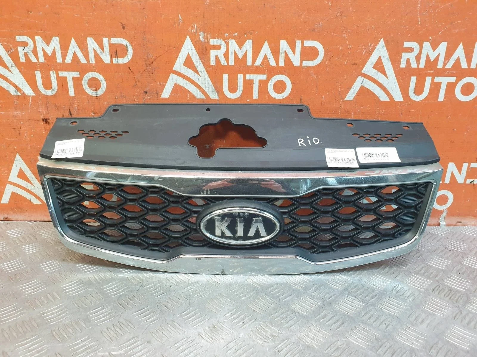 Решетка радиатора Kia Rio 2009-2011 JB