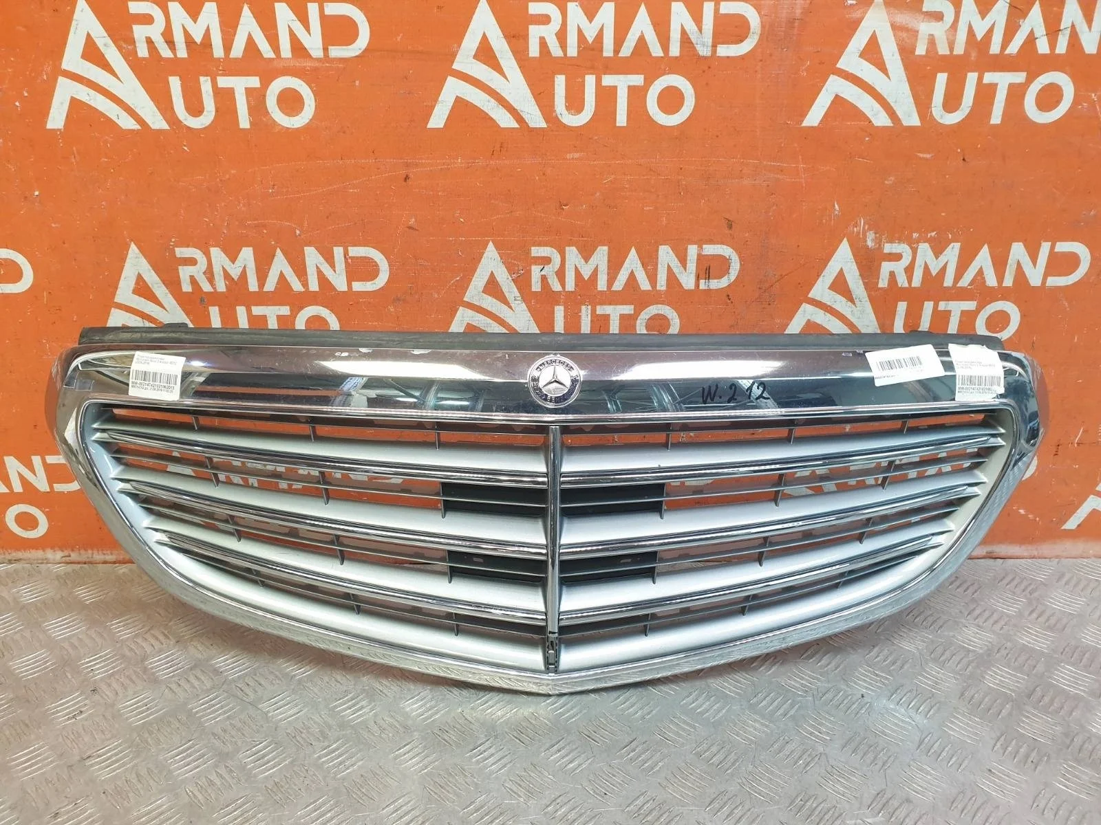 Решетка радиатора Mercedes -Class 2013-2016 W212, S212