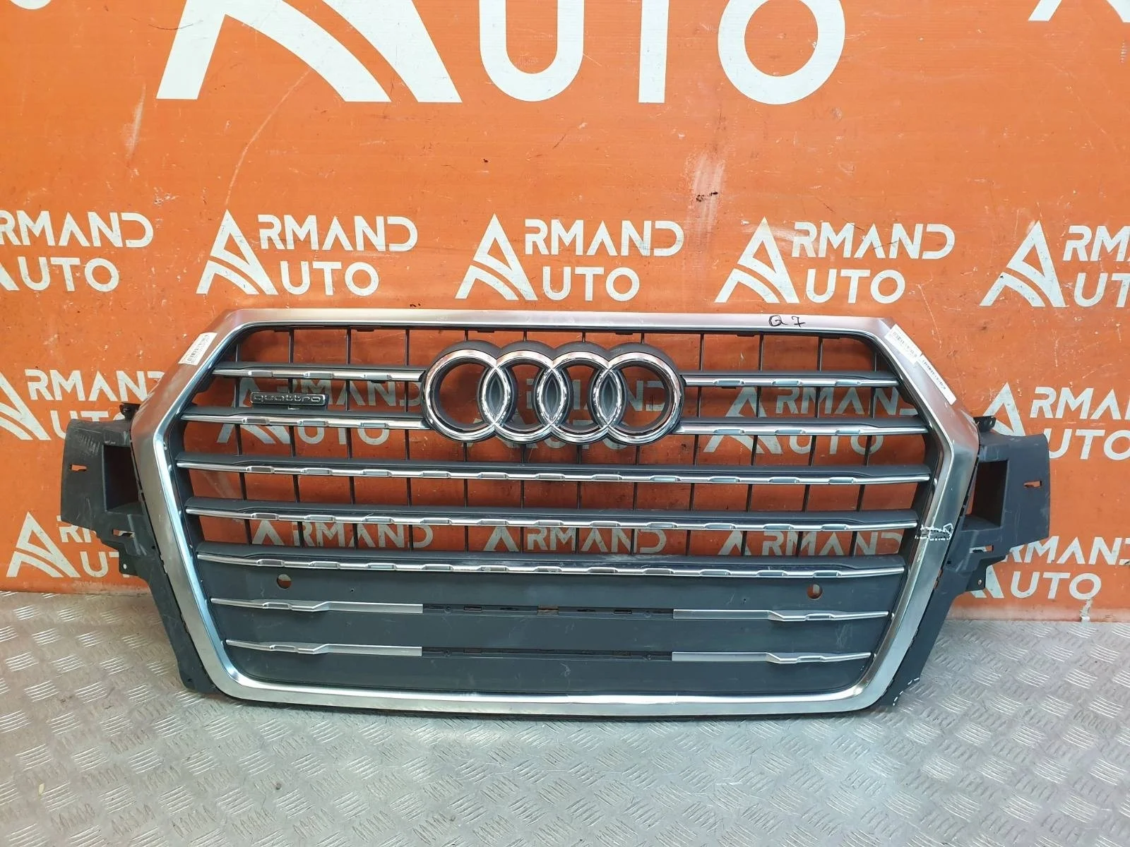 Решетка радиатора Audi Q7 2015-2020 4M