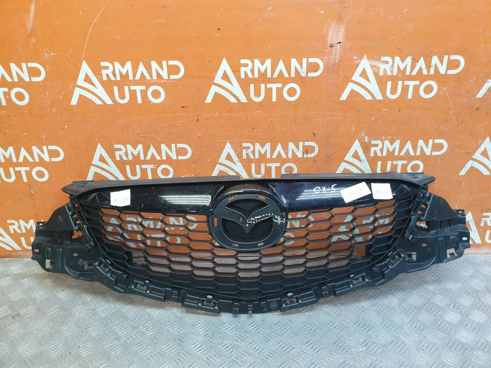 Решетка радиатора Mazda CX-5 2011-2015