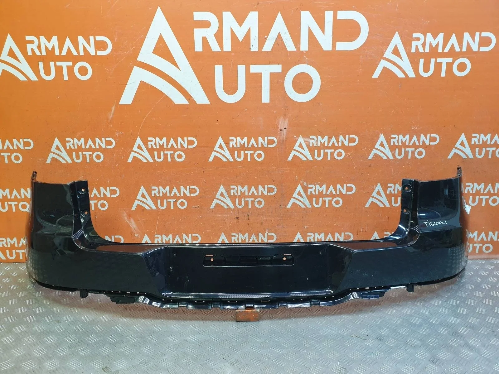 Бампер Volkswagen Tiguan 2011-2018