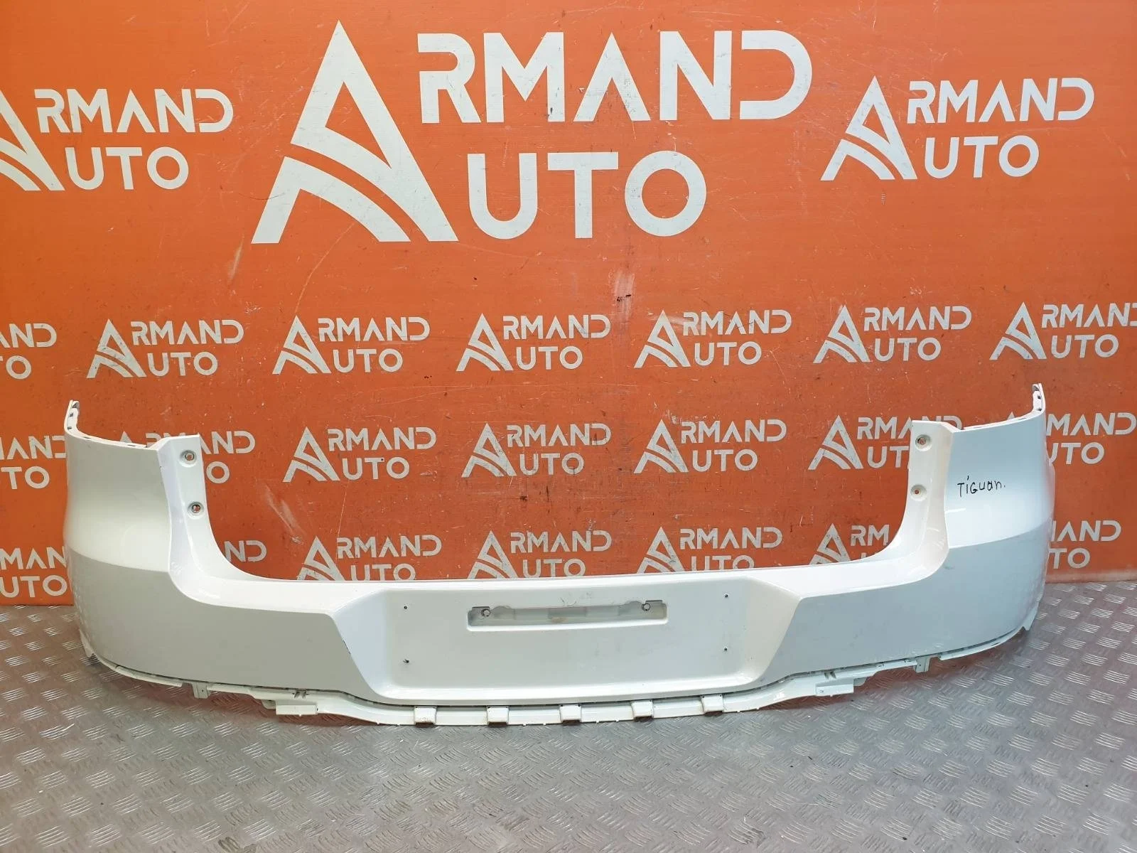 Бампер Volkswagen Tiguan 2011-2018