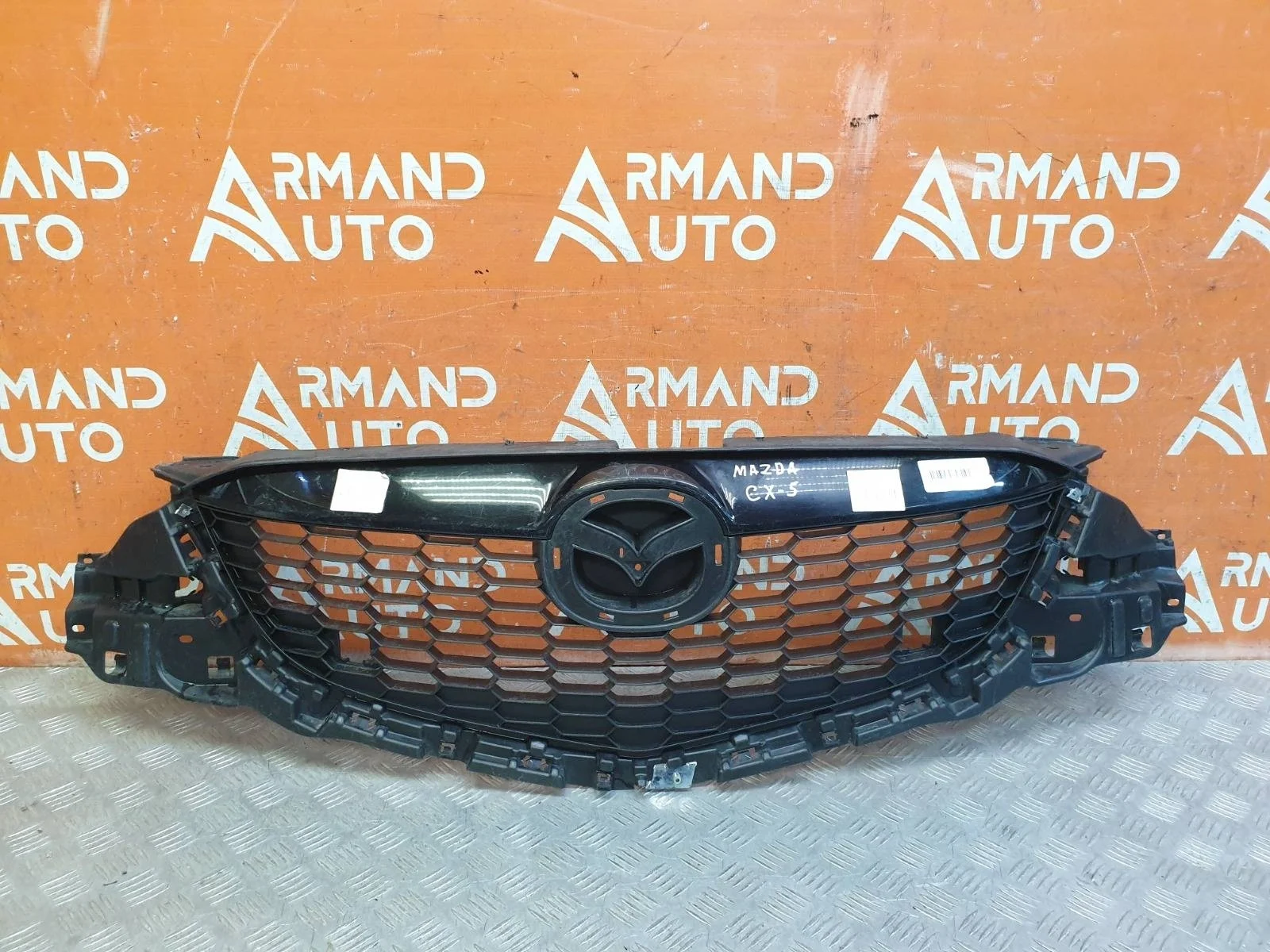 Решетка радиатора Mazda CX-5 2011-2015