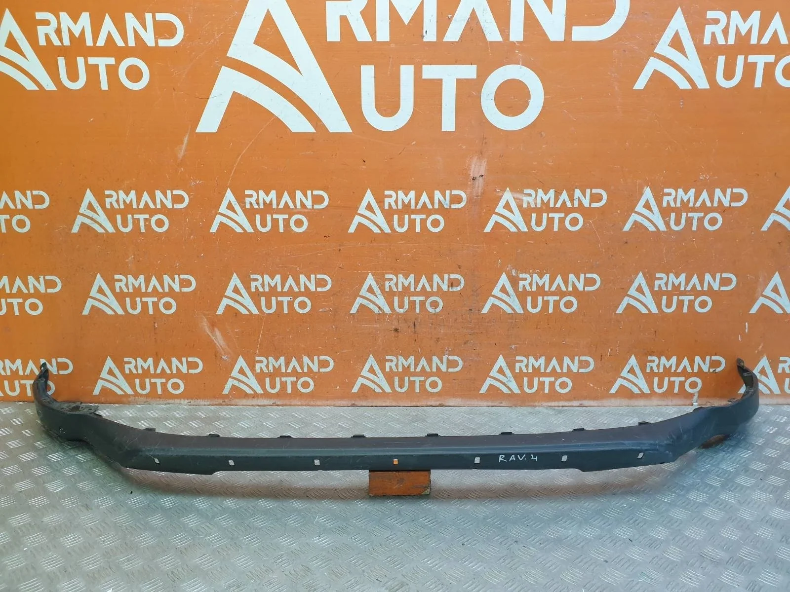 Юбка бампера TOYOTA RAV4 2015-2019 CA40