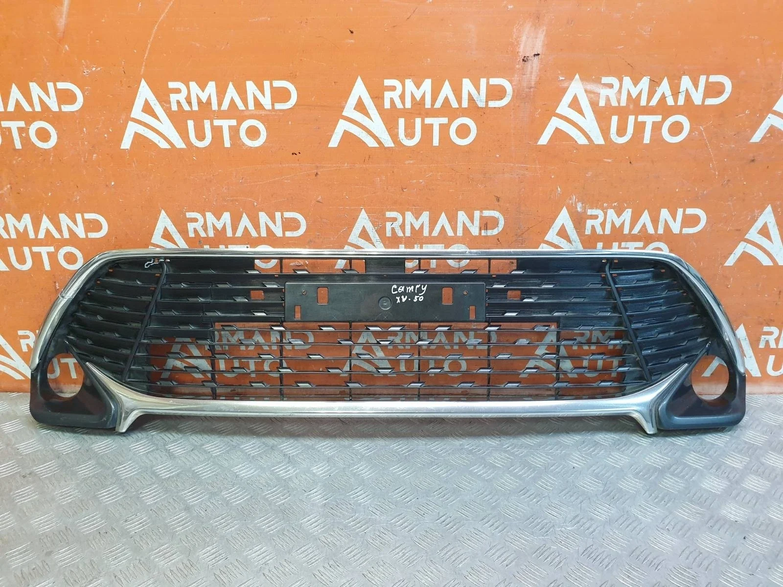 Решетка бампера Toyota Camry 2017-2018 XV50
