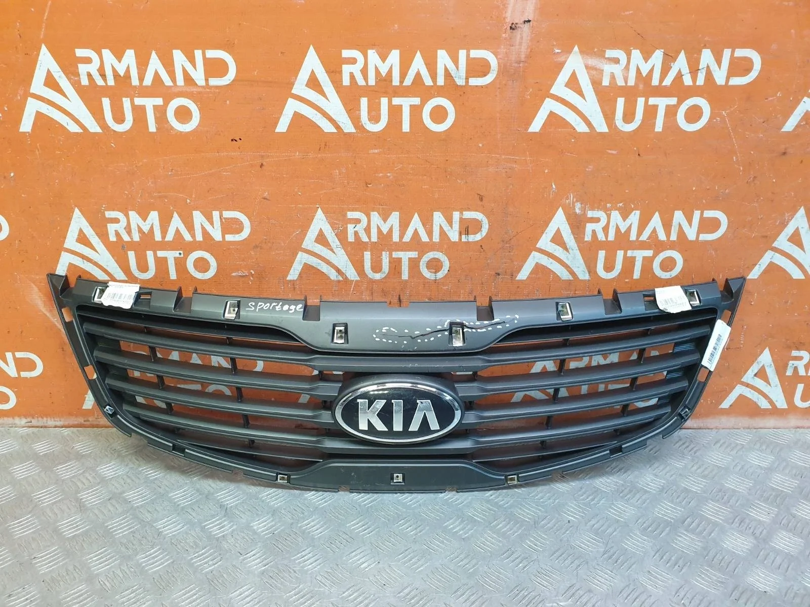 Решетка радиатора Kia Sportage 2010-2014 3 SL