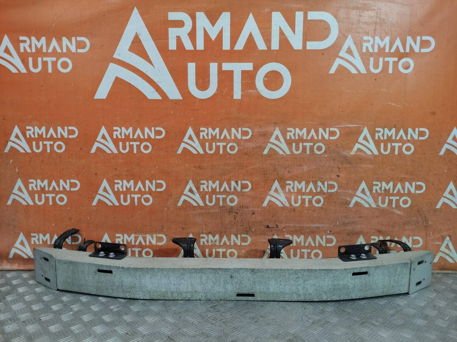 Усилитель бампера Toyota Land Cruiser 2021-нв 300