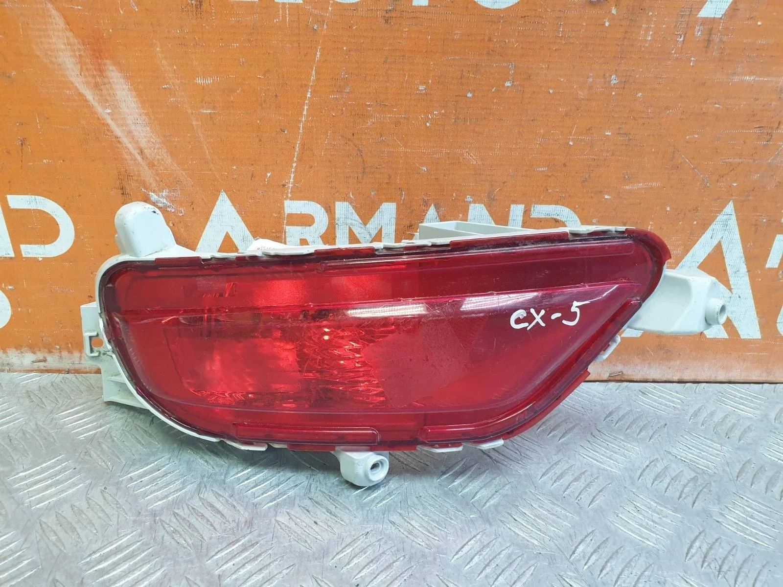 Фонарь противотуманный Mazda CX-5 2017-нв