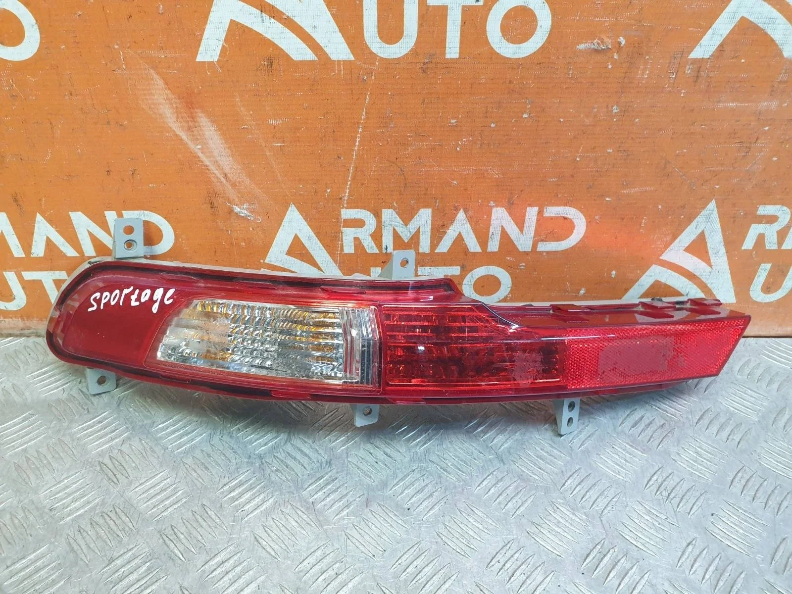 Фонарь противотуманный Kia Sportage 2010-2016 3 SL