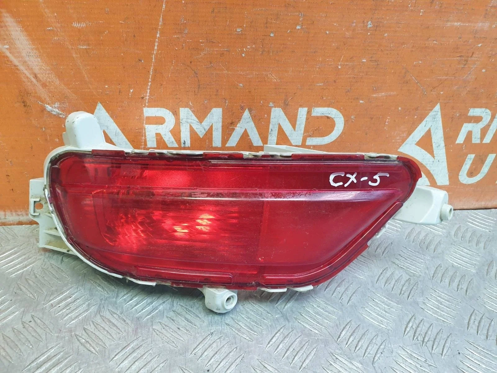 Фонарь противотуманный Mazda CX-5 2017-нв