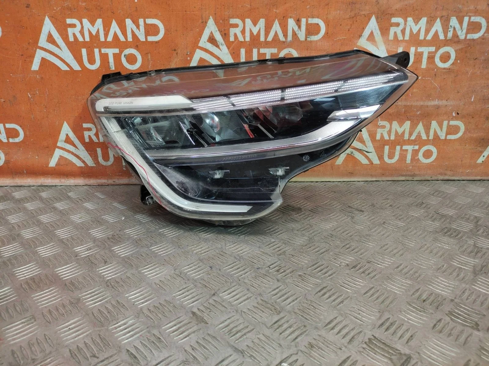 Фара Renault Arkana 2019-нв