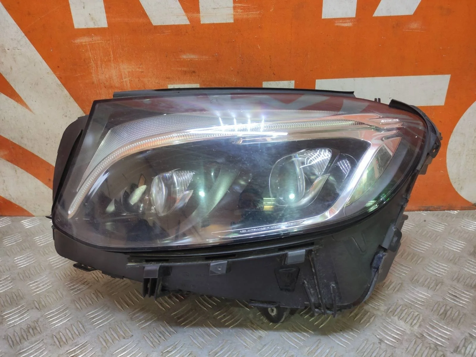 Фара Mercedes GLC-Class 2015-2019 X253